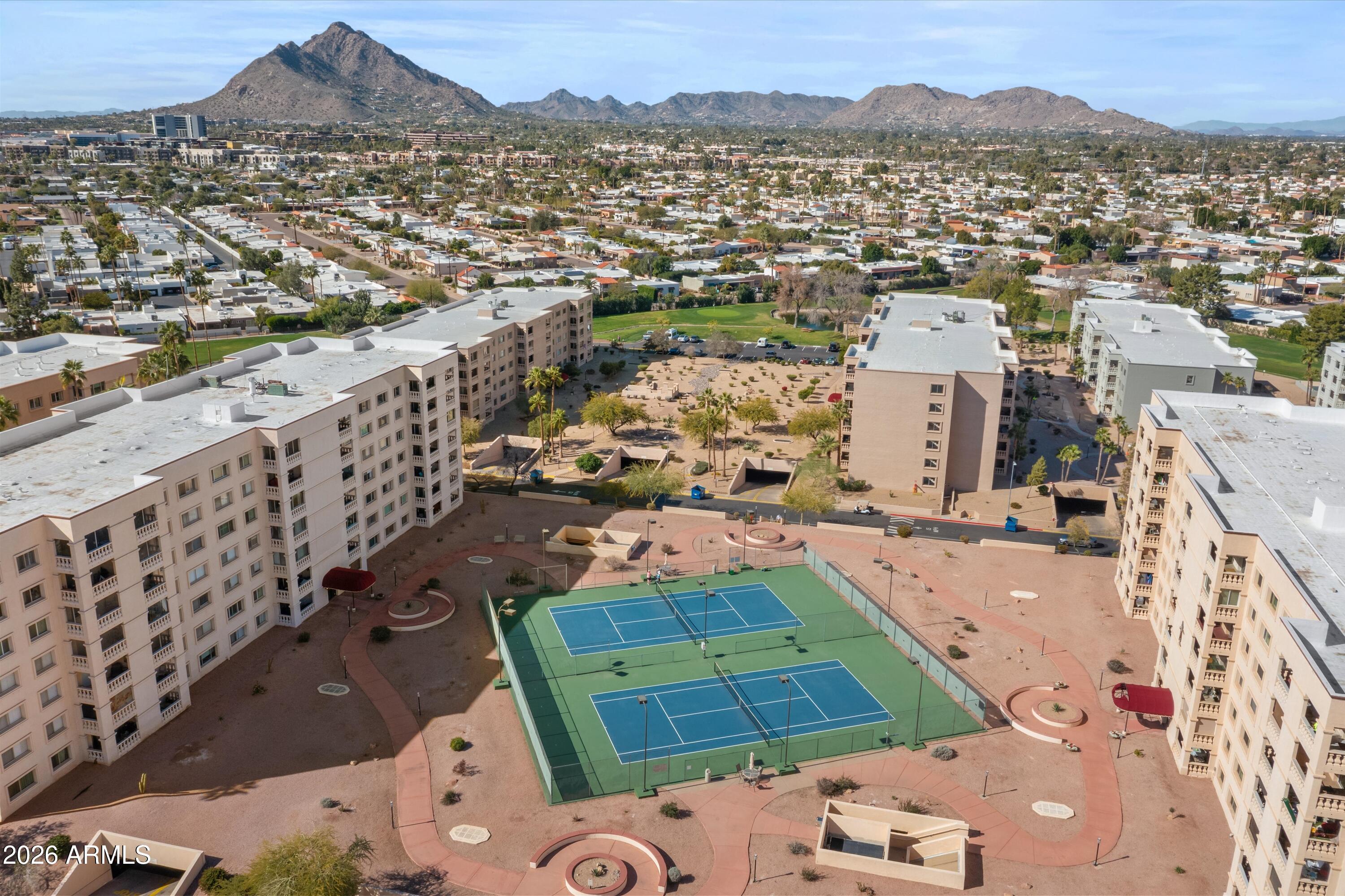 SCOTTSDALE SHADOWS - Residential