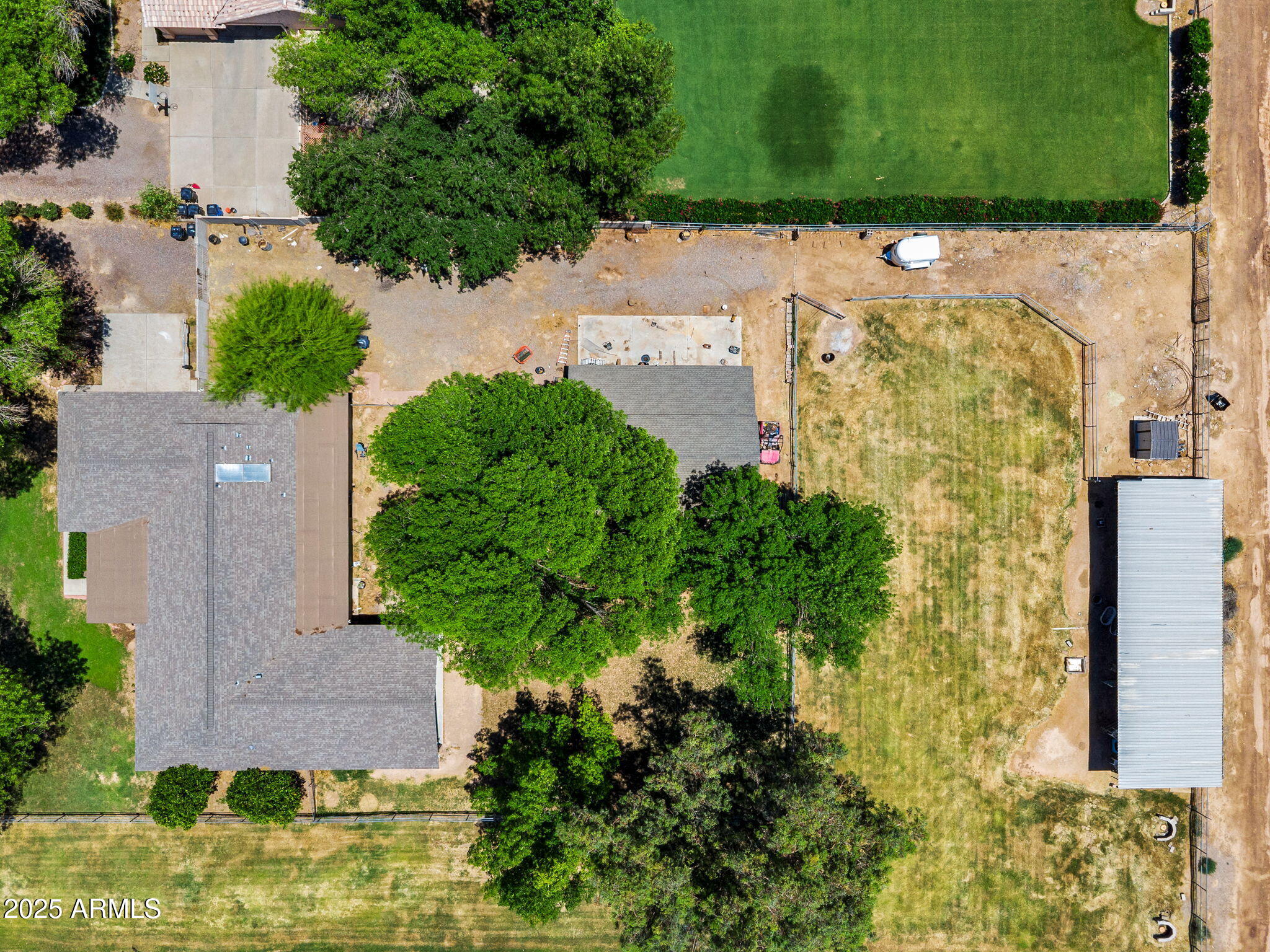 3887 E VIA DEL RANCHO Road