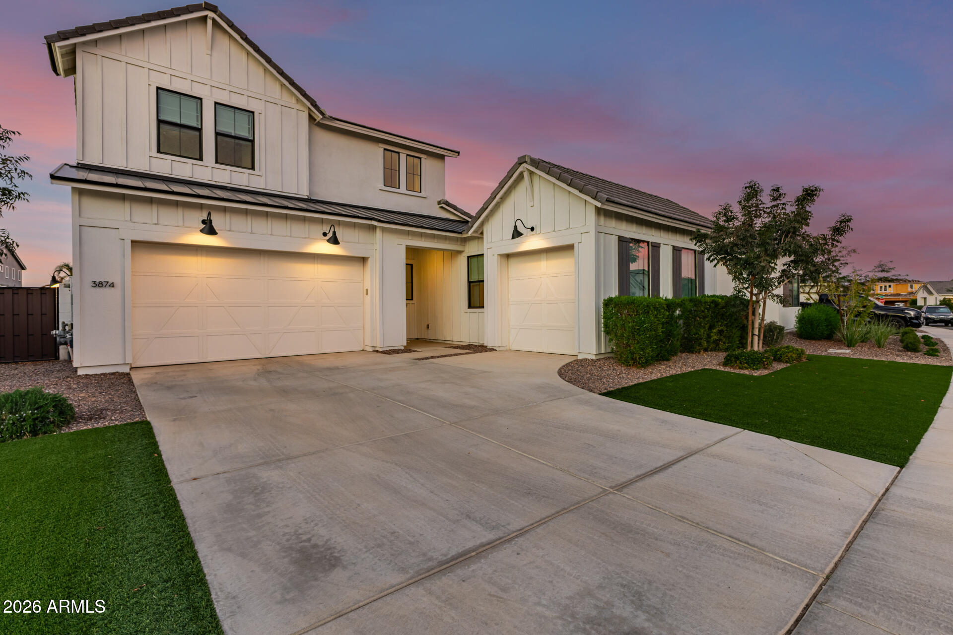 3874 W SERPENTINE Drive