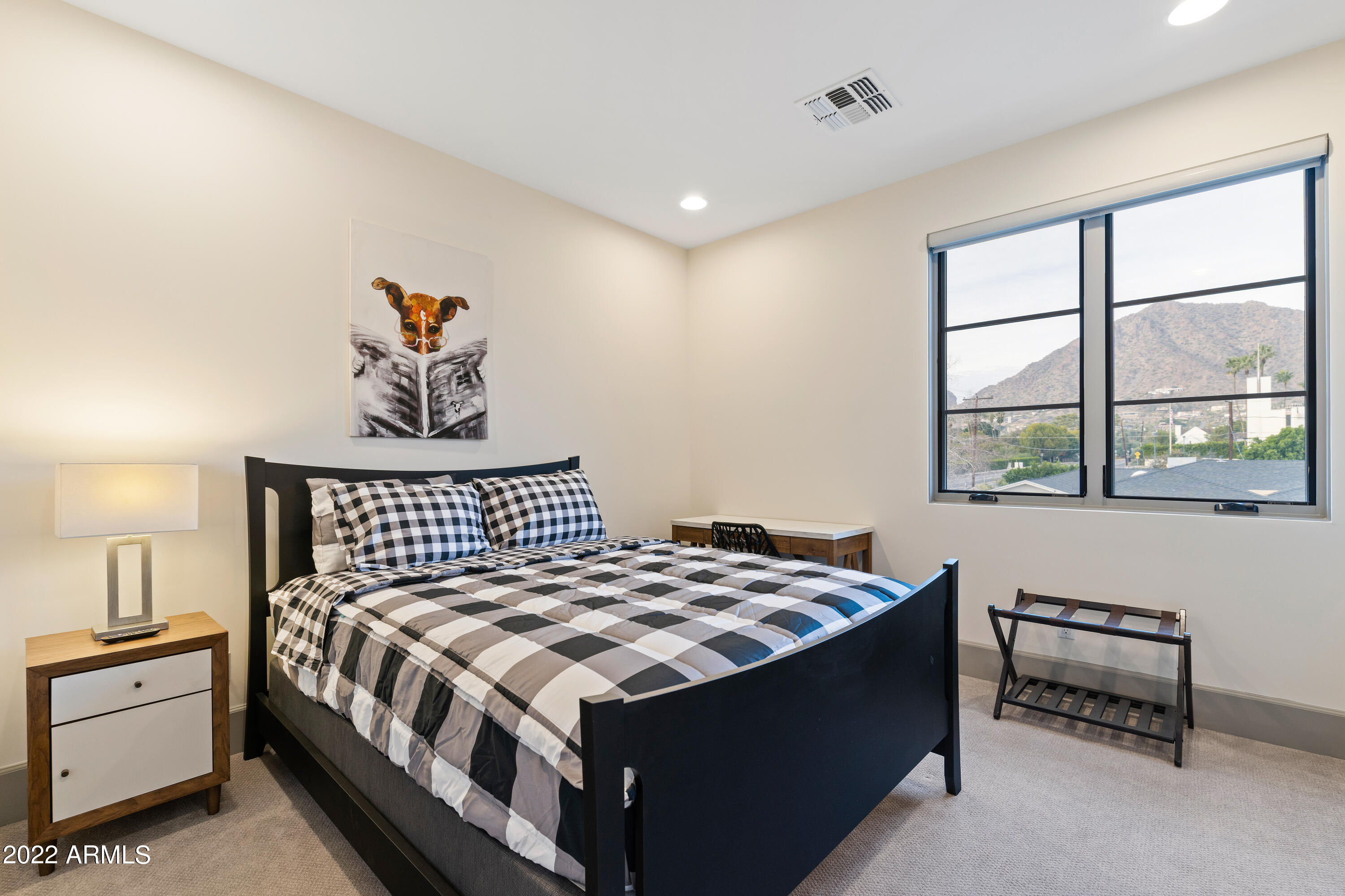 ARGYLE CIRCLE - Residential