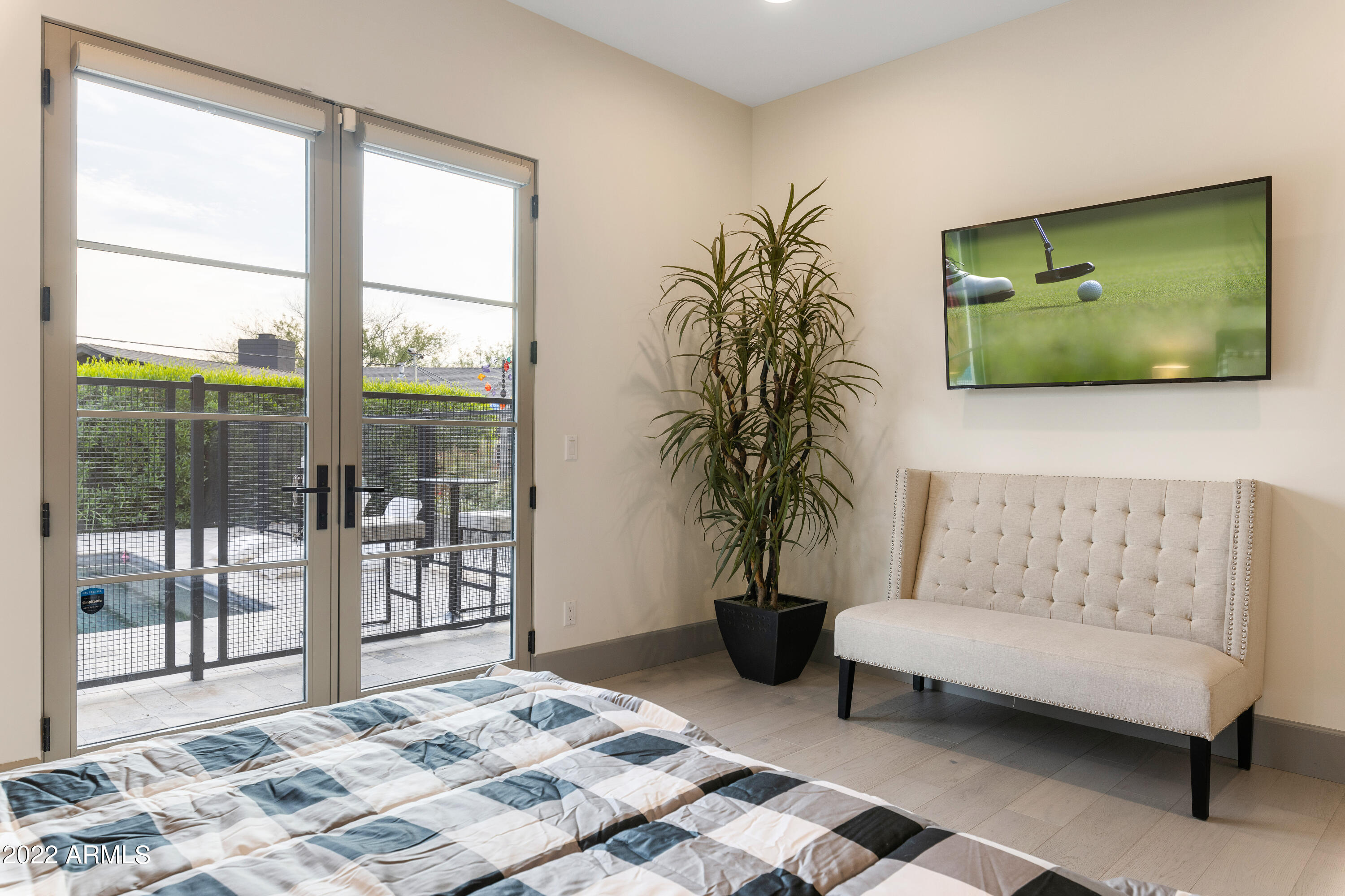 ARGYLE CIRCLE - Residential