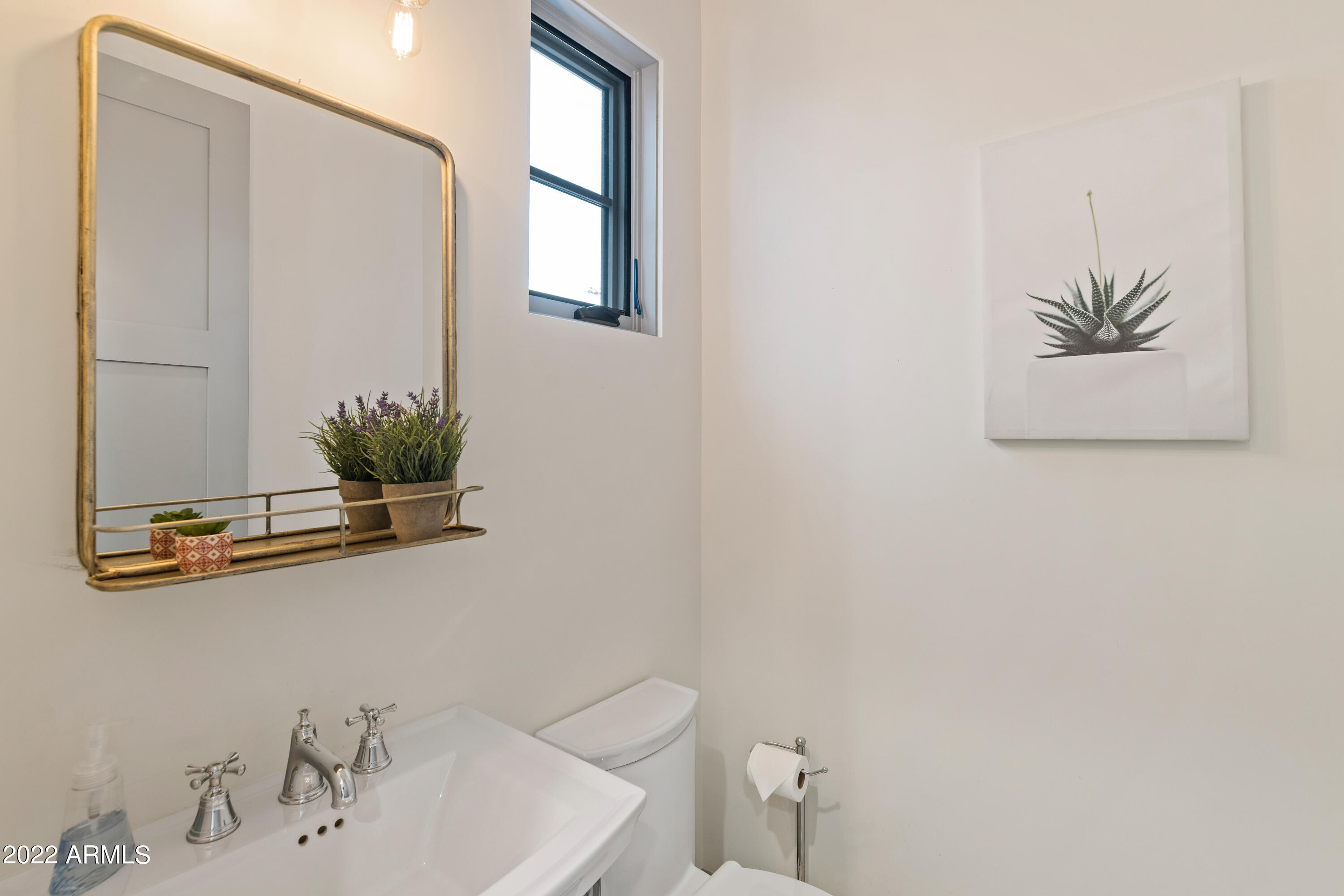 ARGYLE CIRCLE - Residential