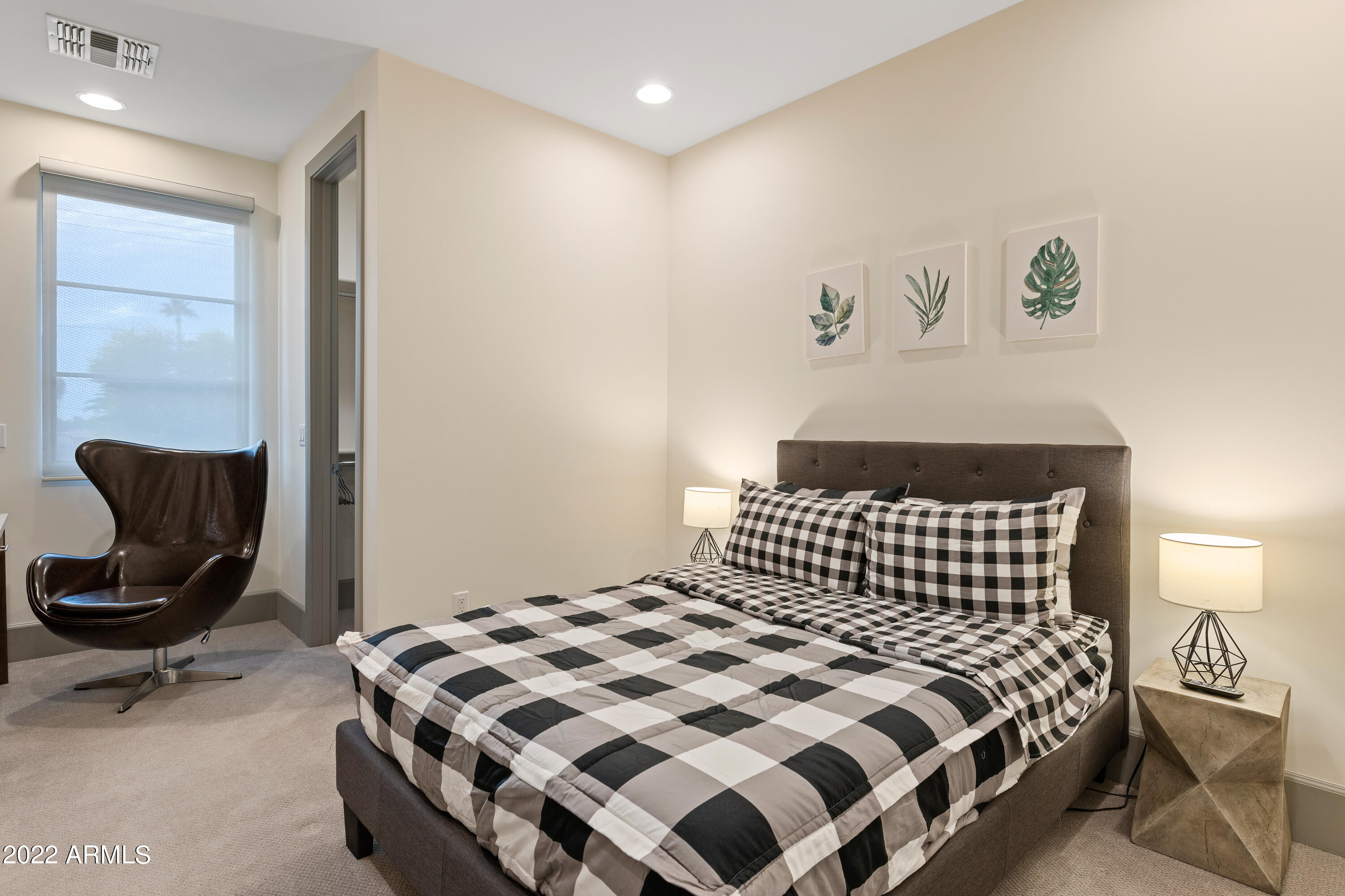 ARGYLE CIRCLE - Residential