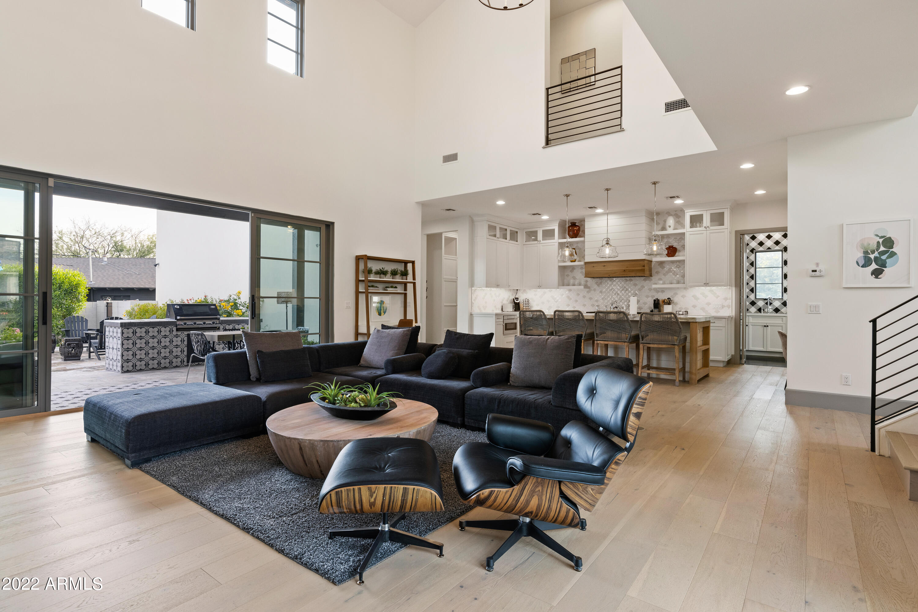 ARGYLE CIRCLE - Residential