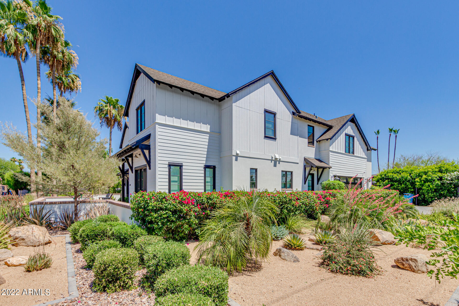 ARGYLE CIRCLE - Residential