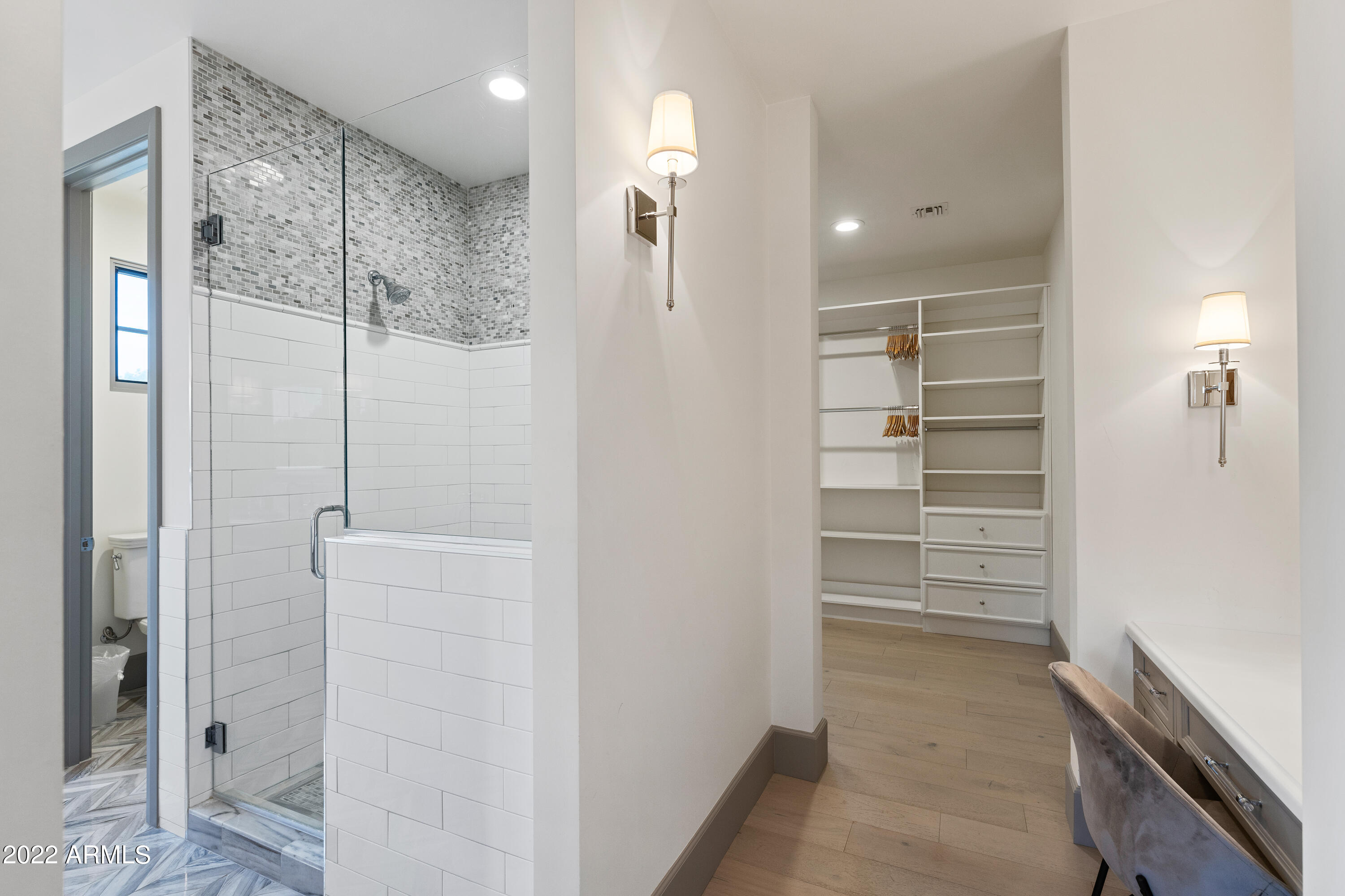 ARGYLE CIRCLE - Residential