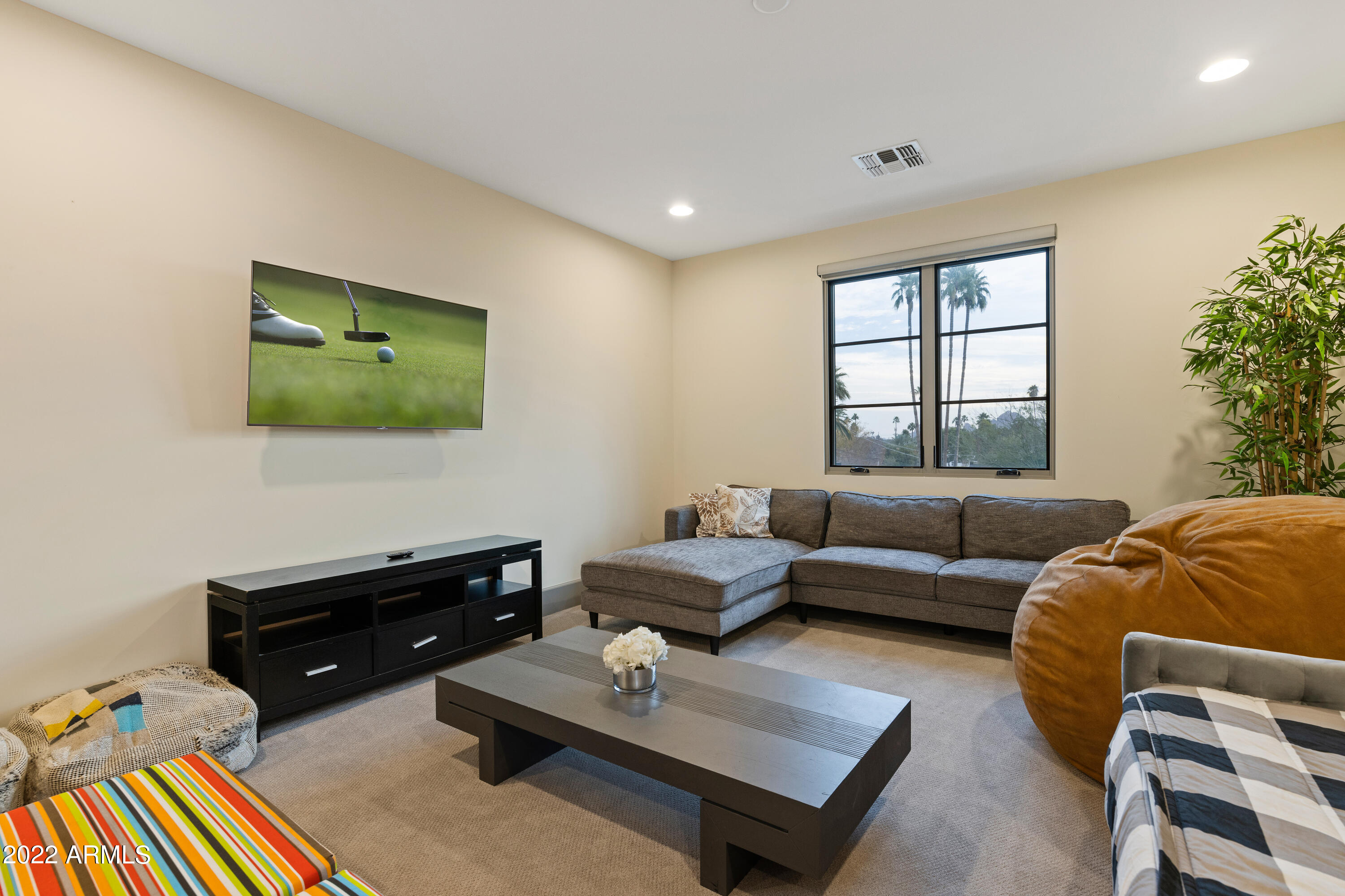 ARGYLE CIRCLE - Residential