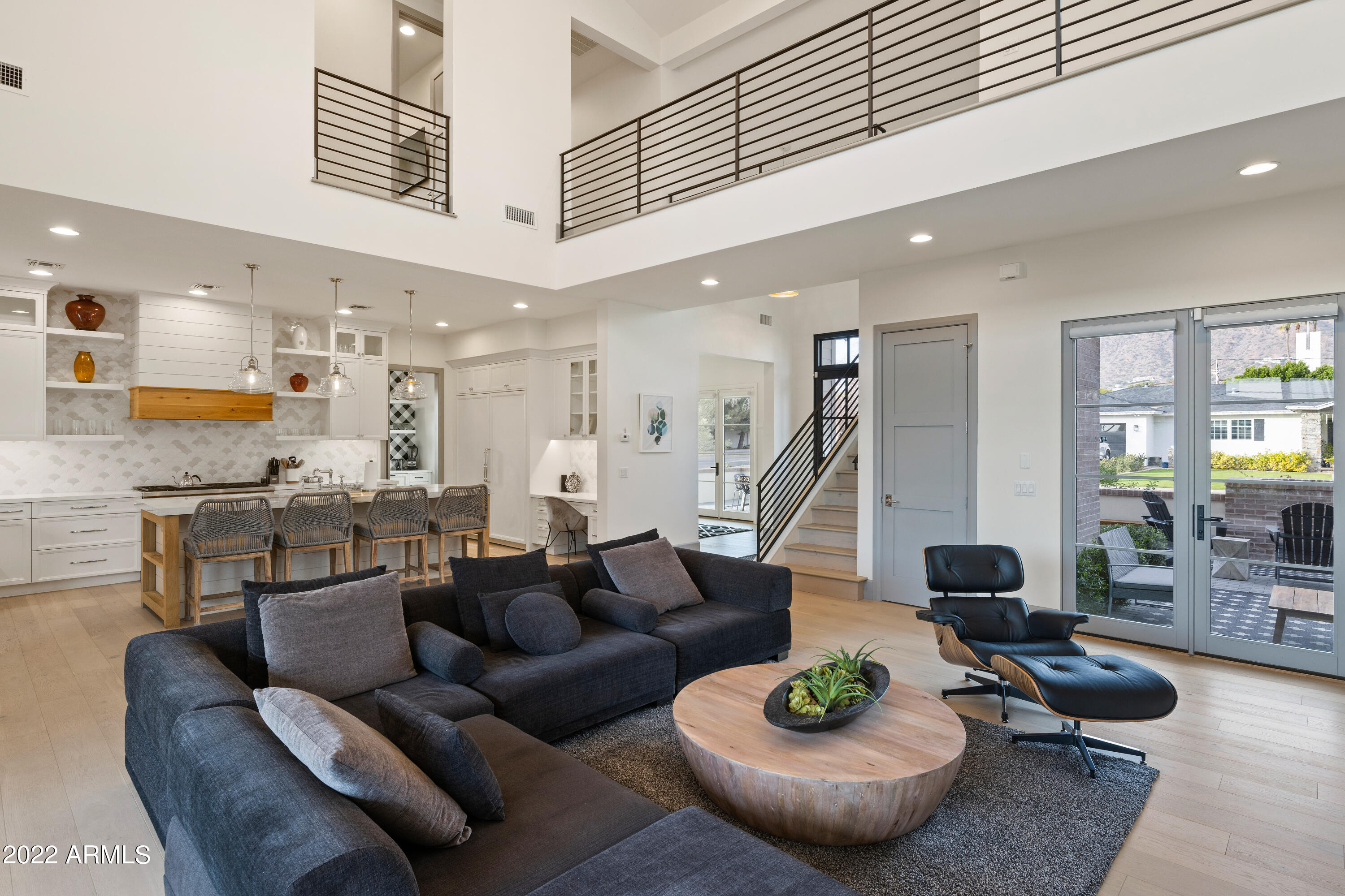 ARGYLE CIRCLE - Residential