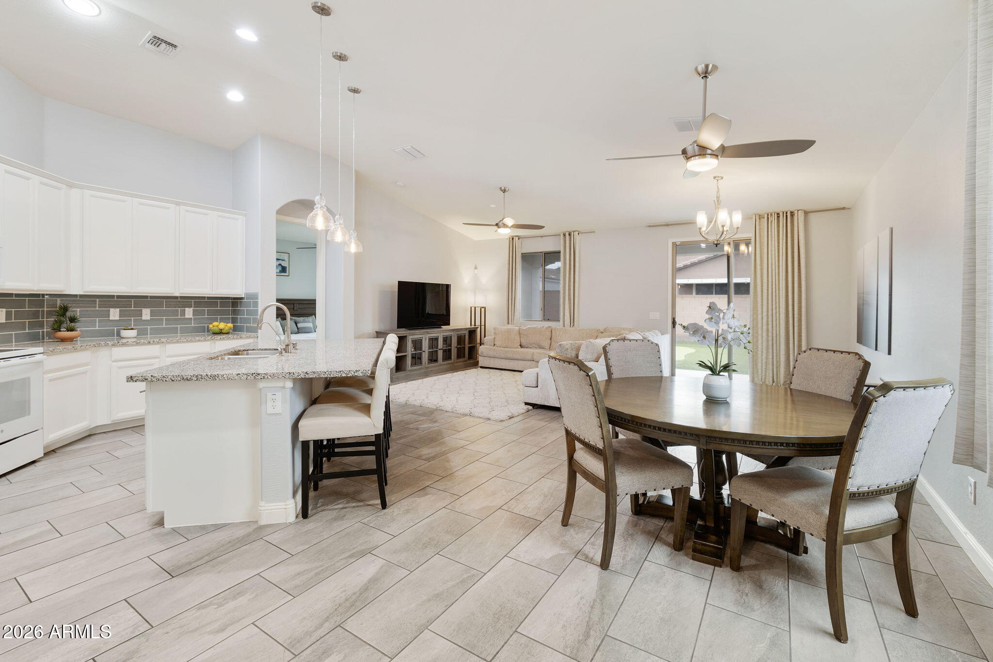 10209 E TAMERY Avenue