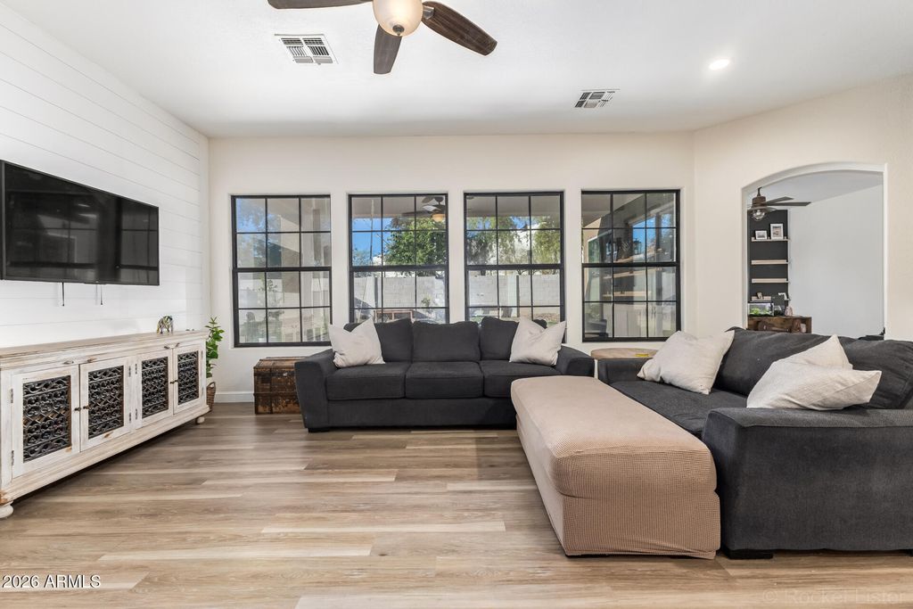 Photo of 9904 E Keats Avenue, Mesa, AZ 85209 (MLS # 7001408)