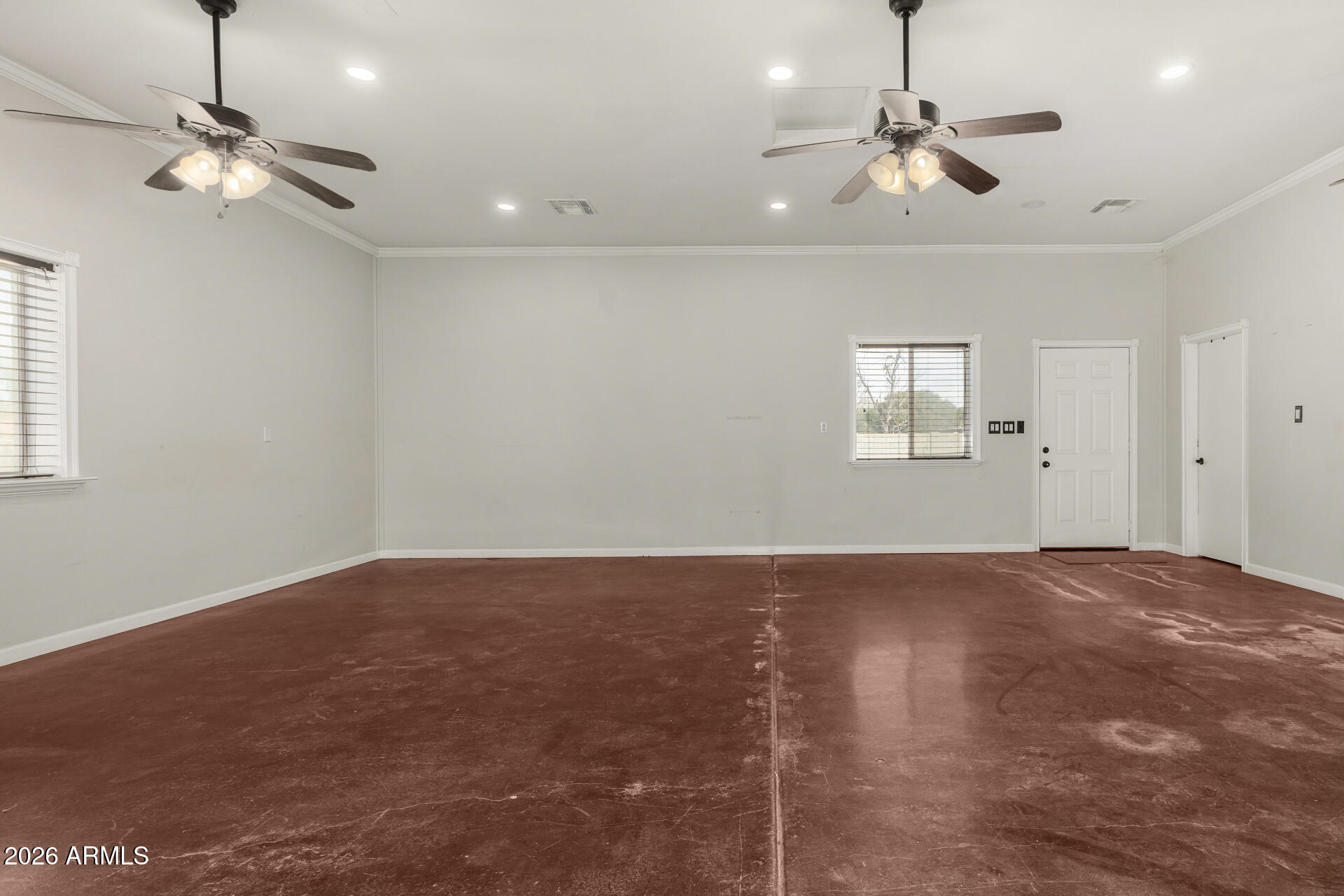 2266 E Willis Rd- CASITA --