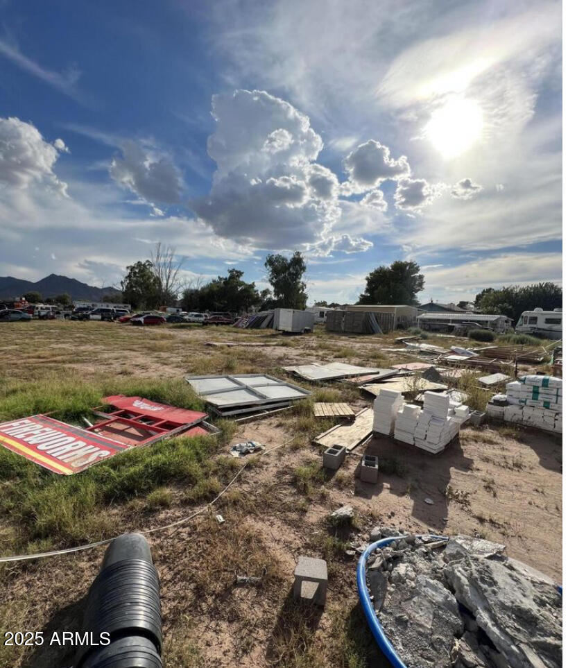 000 W Southern Avenue -