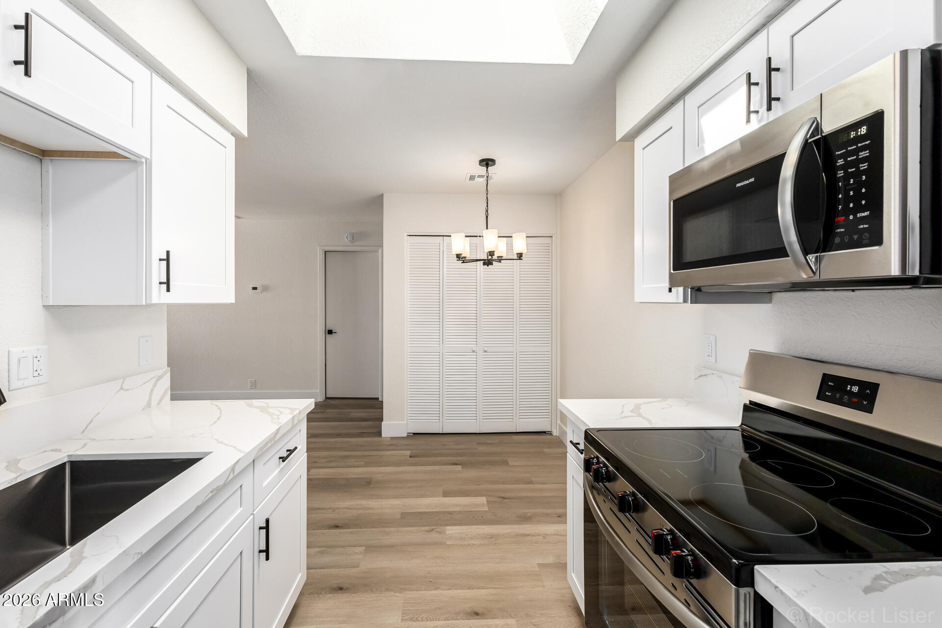 522 W BLACKHAWK Drive 3