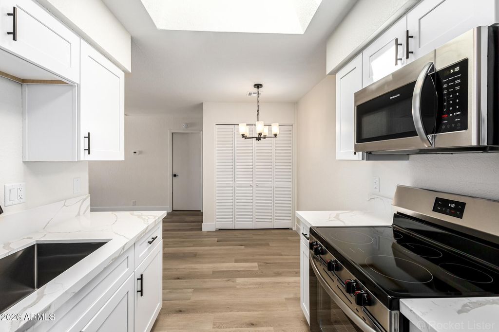 Photo of 522 W Blackhawk Drive #3, Phoenix, AZ 85027 (MLS # 7001678)