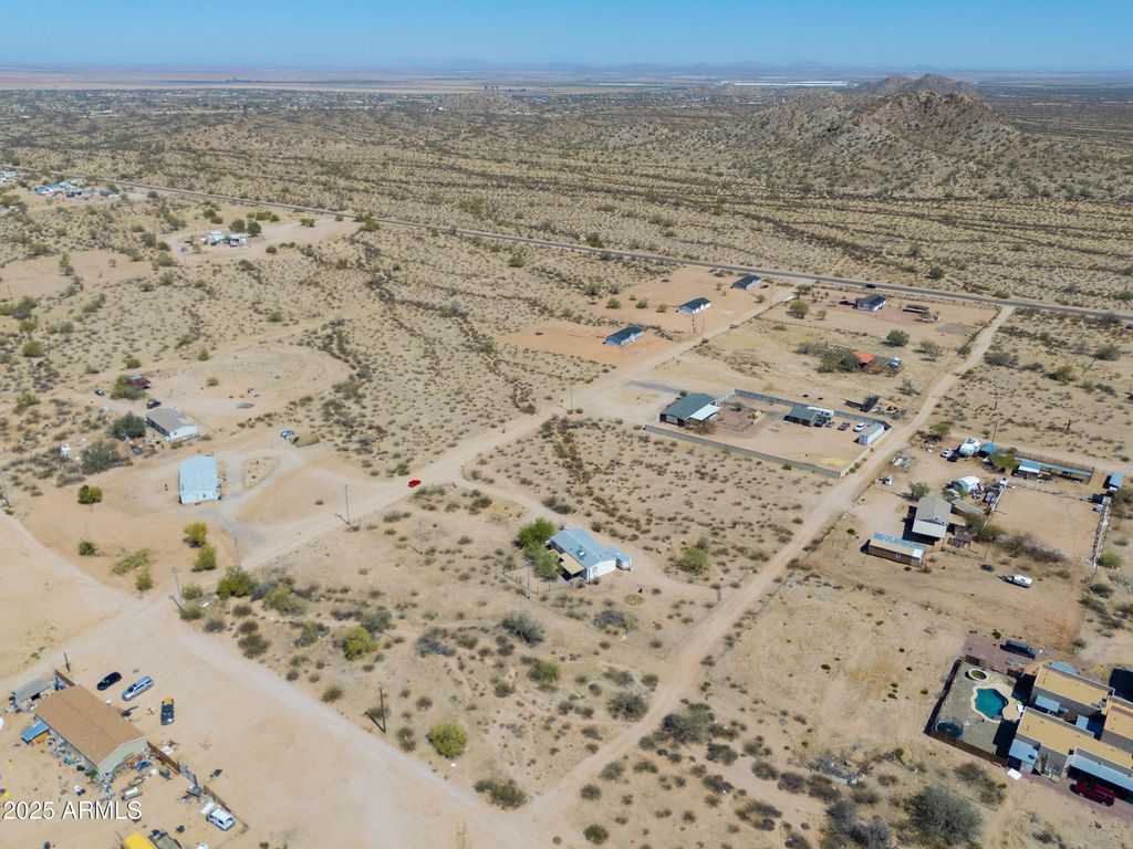 Photo of 0 S Amanda Drive #-, Maricopa, AZ 85139 (MLS # 6838977)