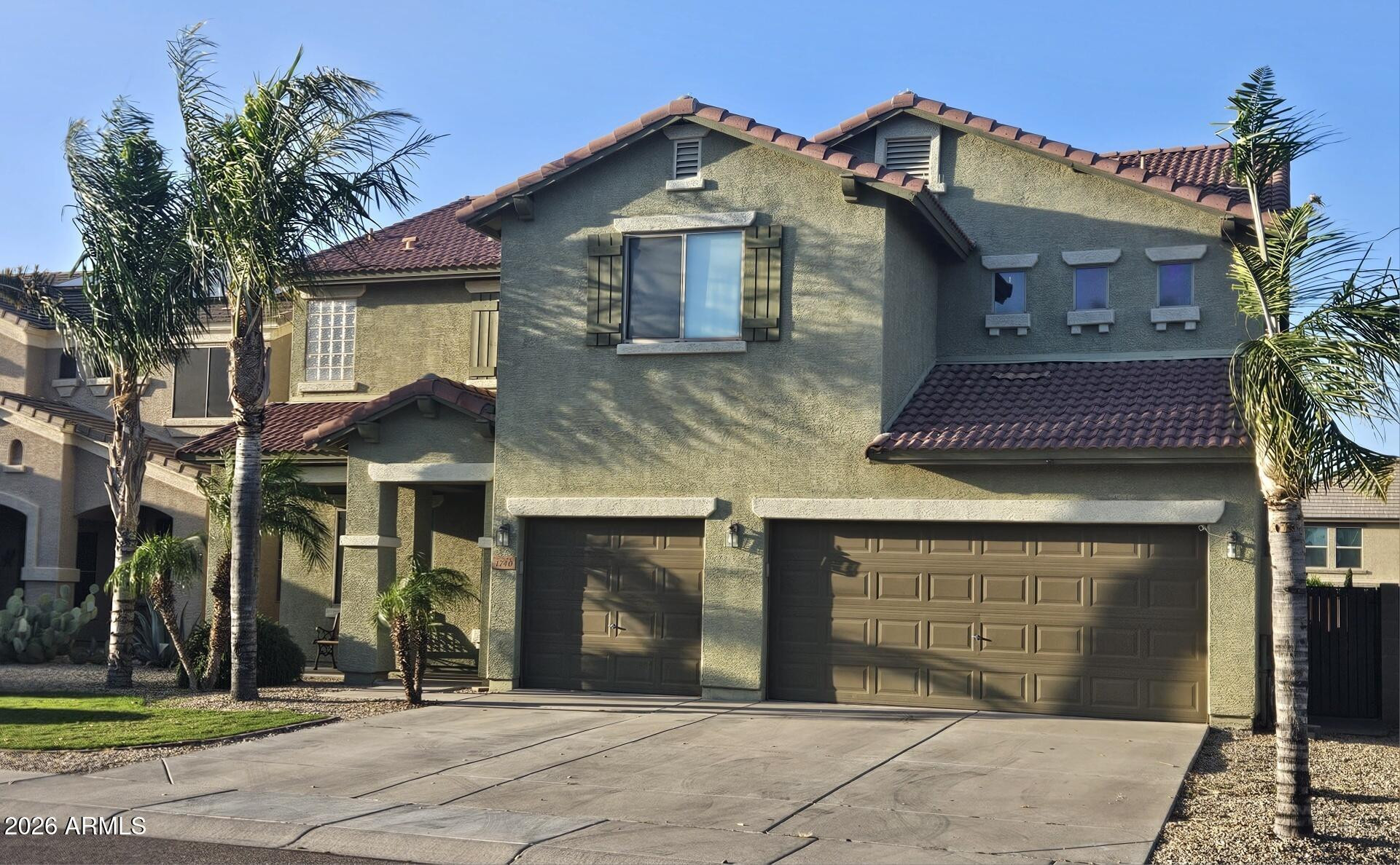 1740 W Vineyard Plains Drive