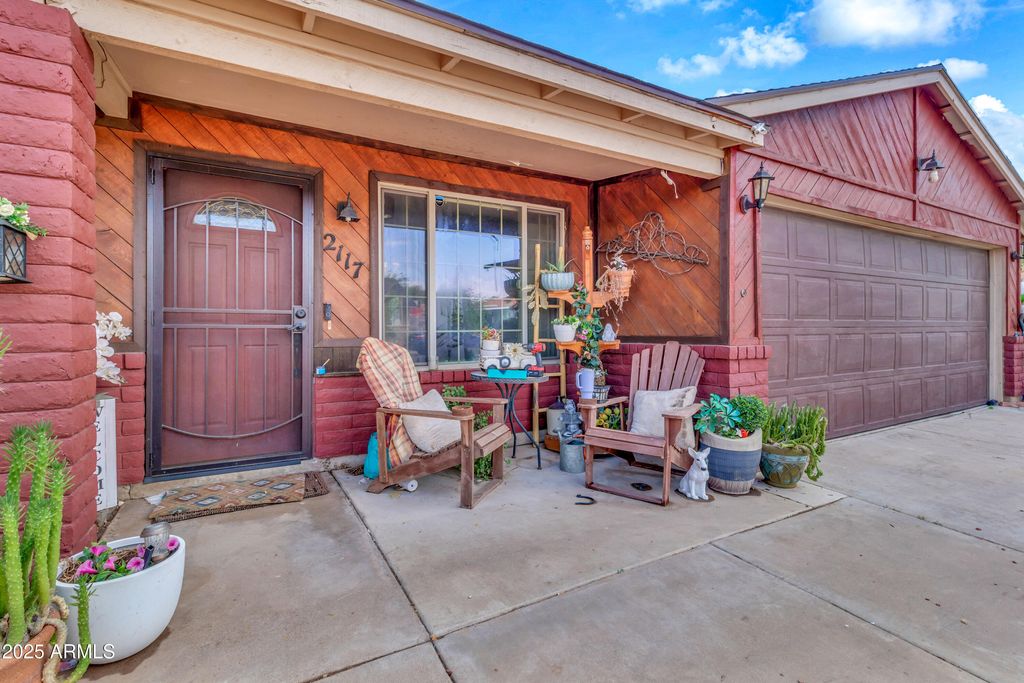 Photo of 2117 W Tyson Street, Chandler, AZ 85224 (MLS # 6926139)
