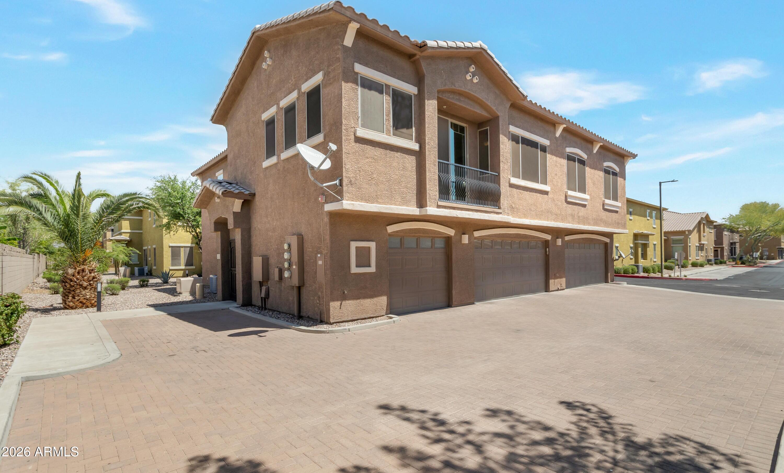 TOWNSQUARE AT SIERRA VERDE CONDOMINIUM - Residential