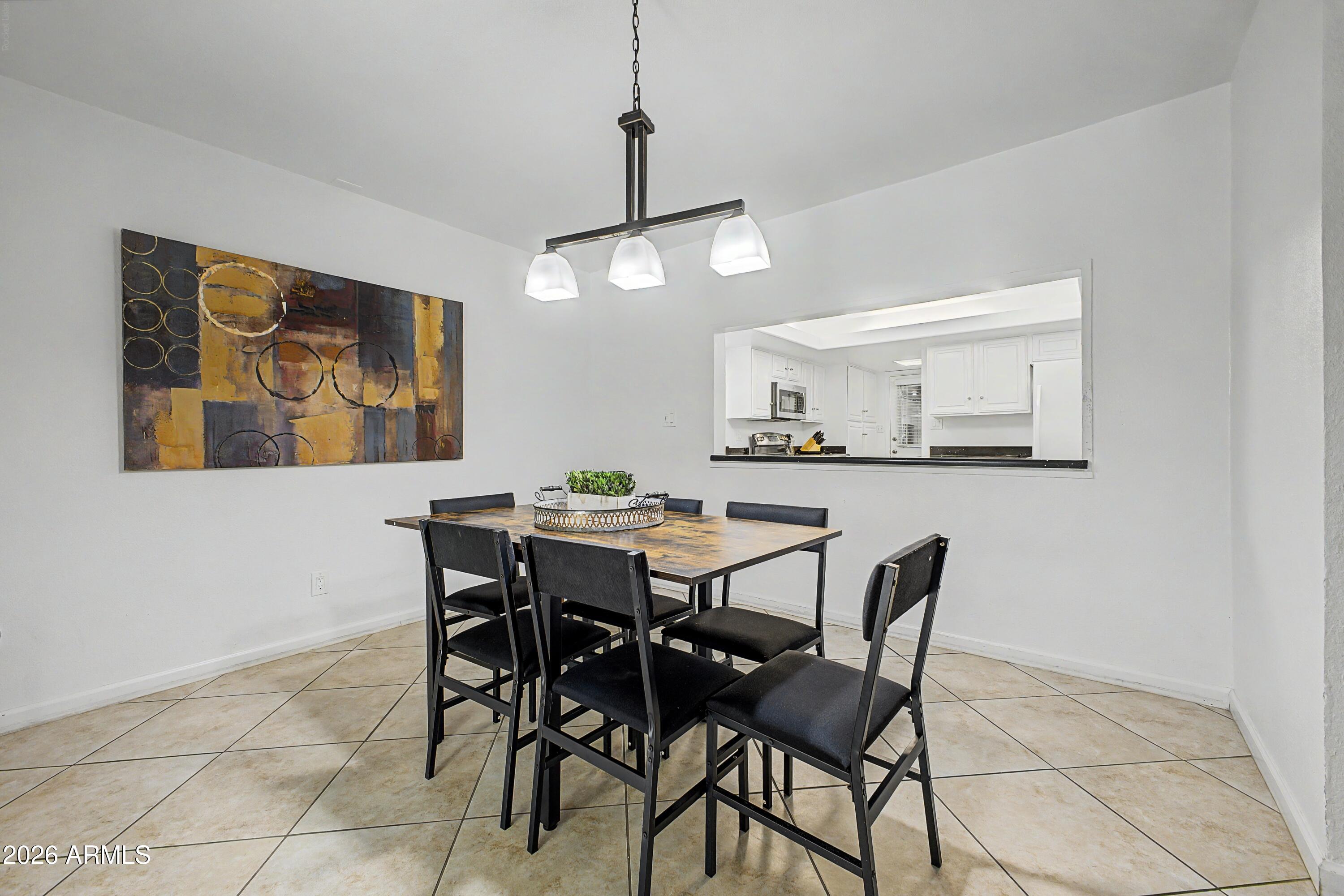 2602 E LARKSPUR Drive