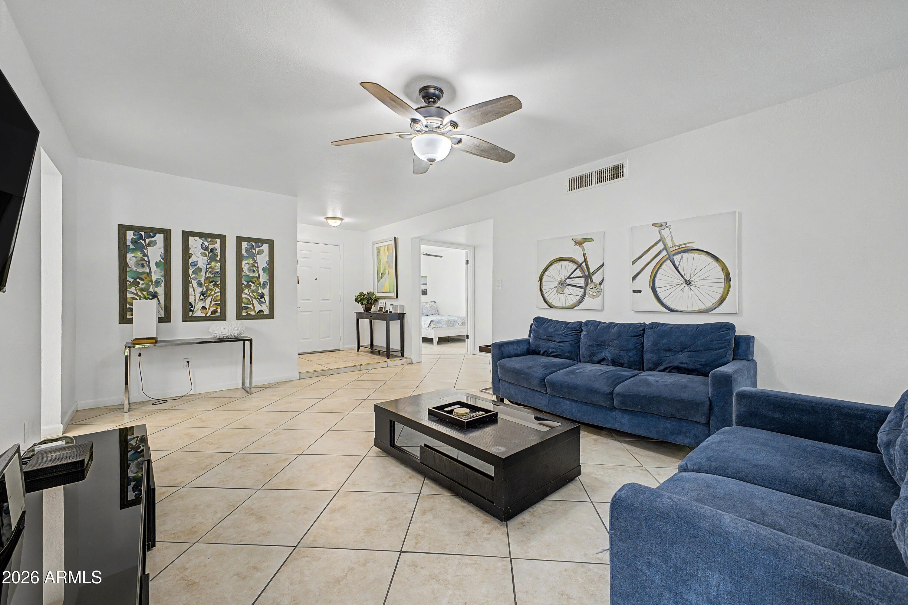 2602 E LARKSPUR Drive