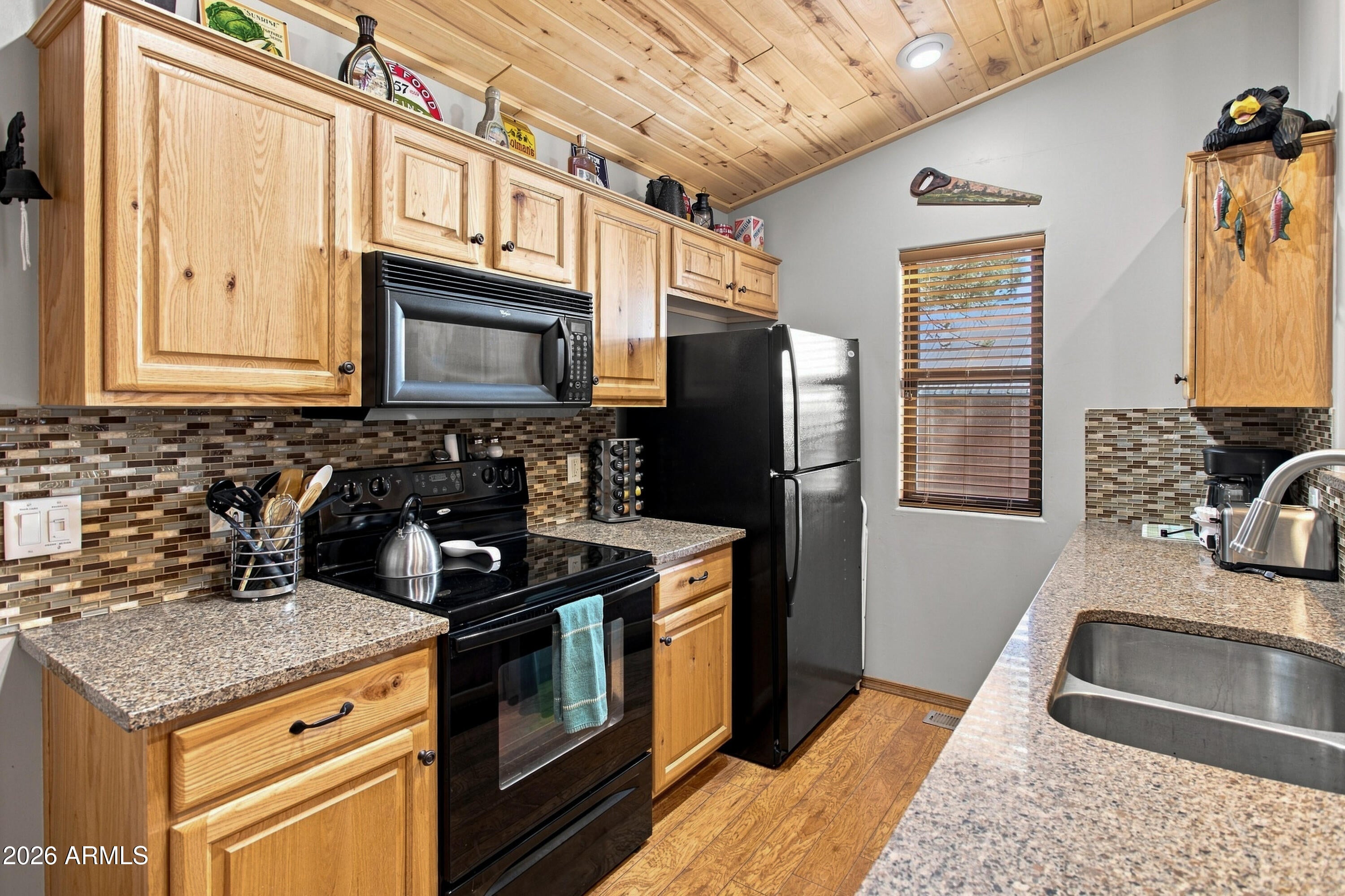 4851 W COTTAGE Loop
