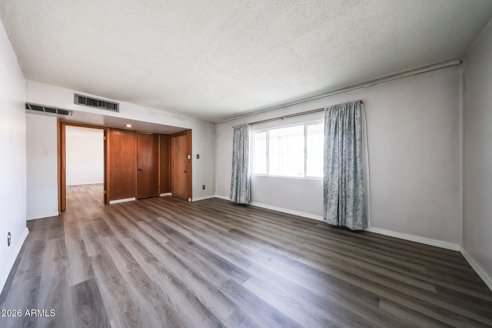 6345 W OREGON Avenue