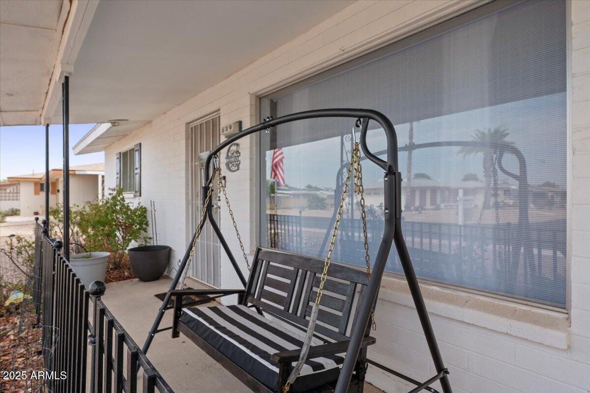 639 N 57TH Place