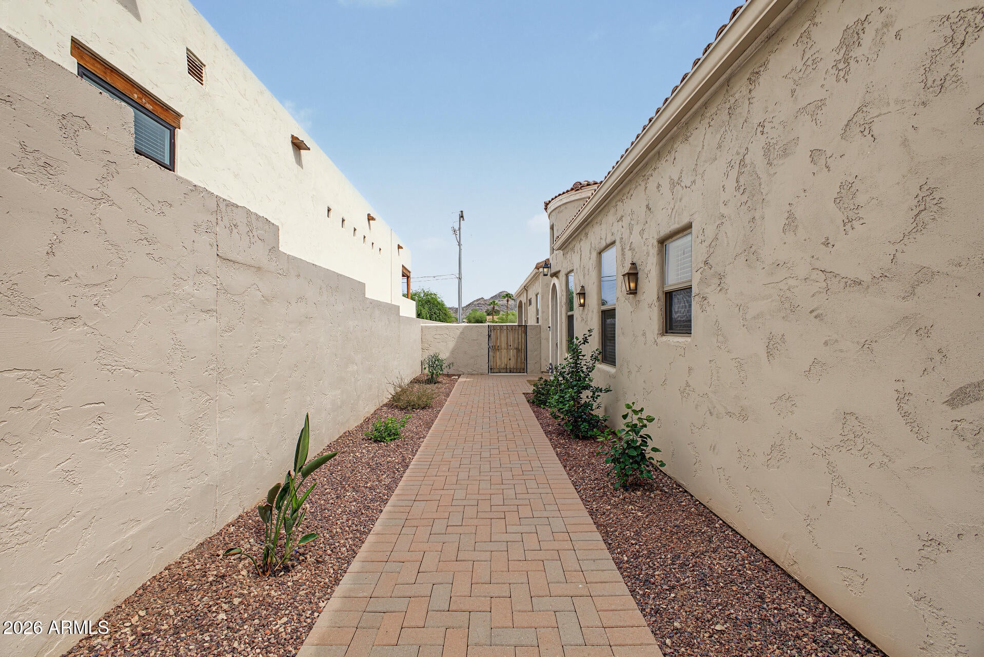 8163 N 13TH Way
