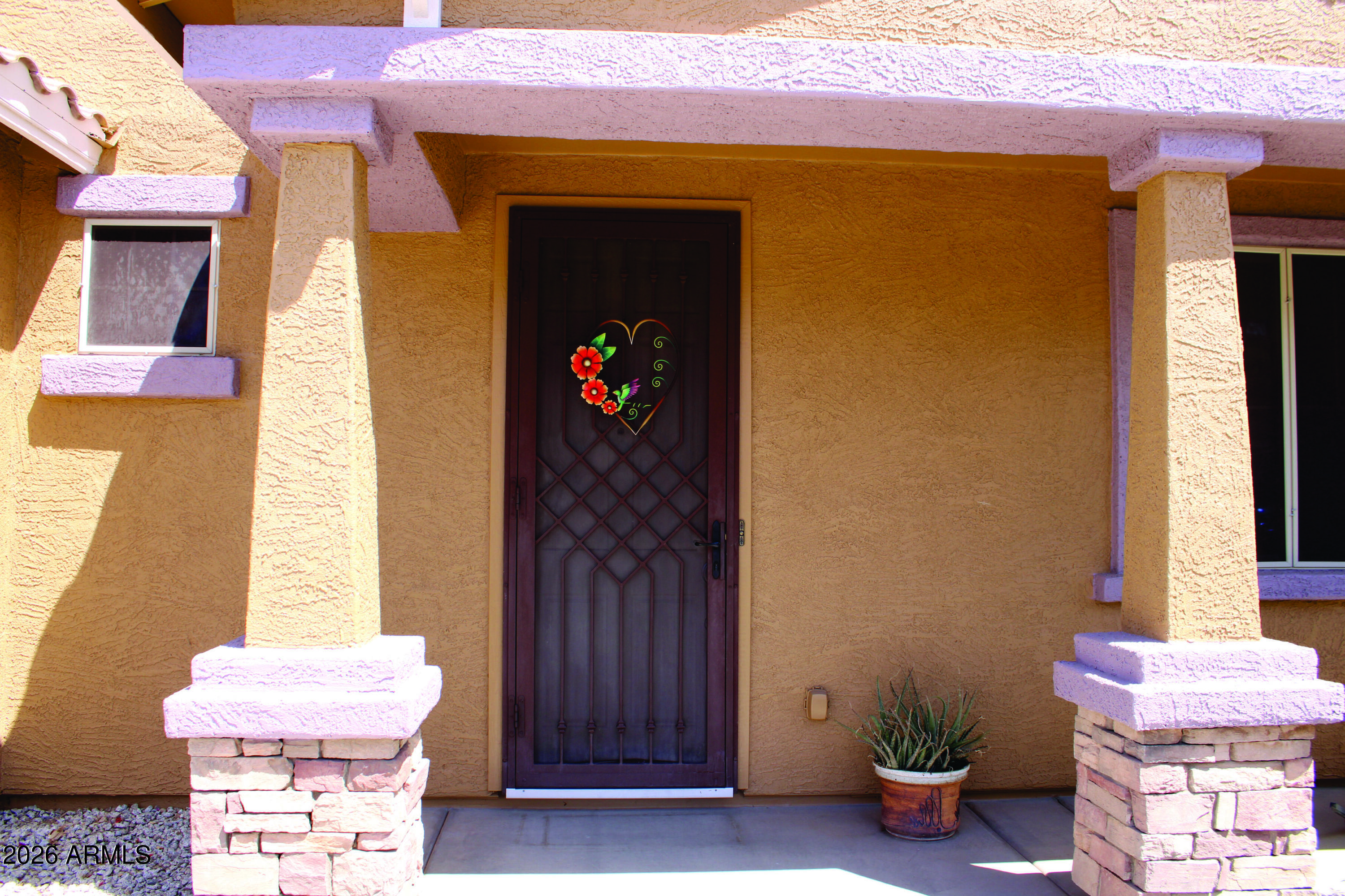 7114 W MALDONADO Road