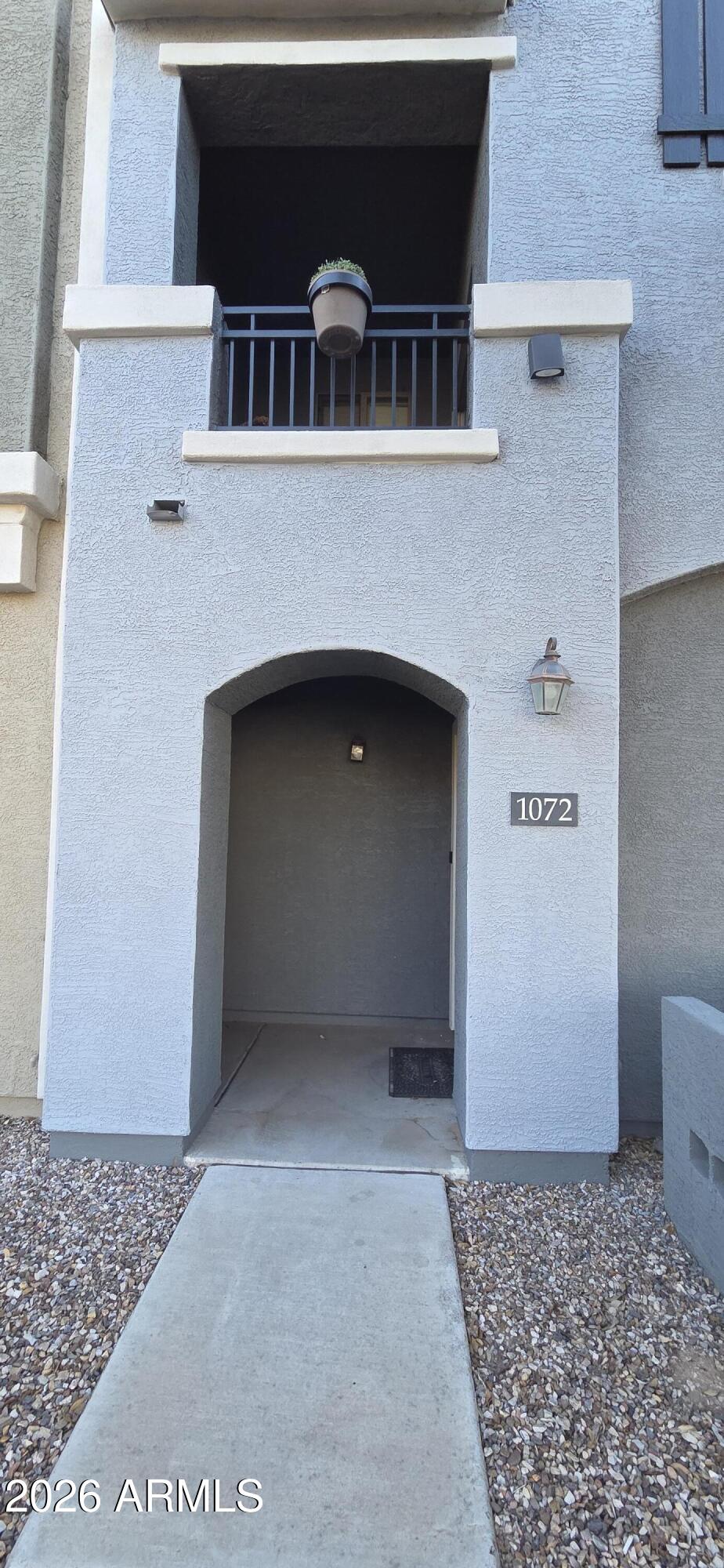 2401 E RIO SALADO Parkway 1072