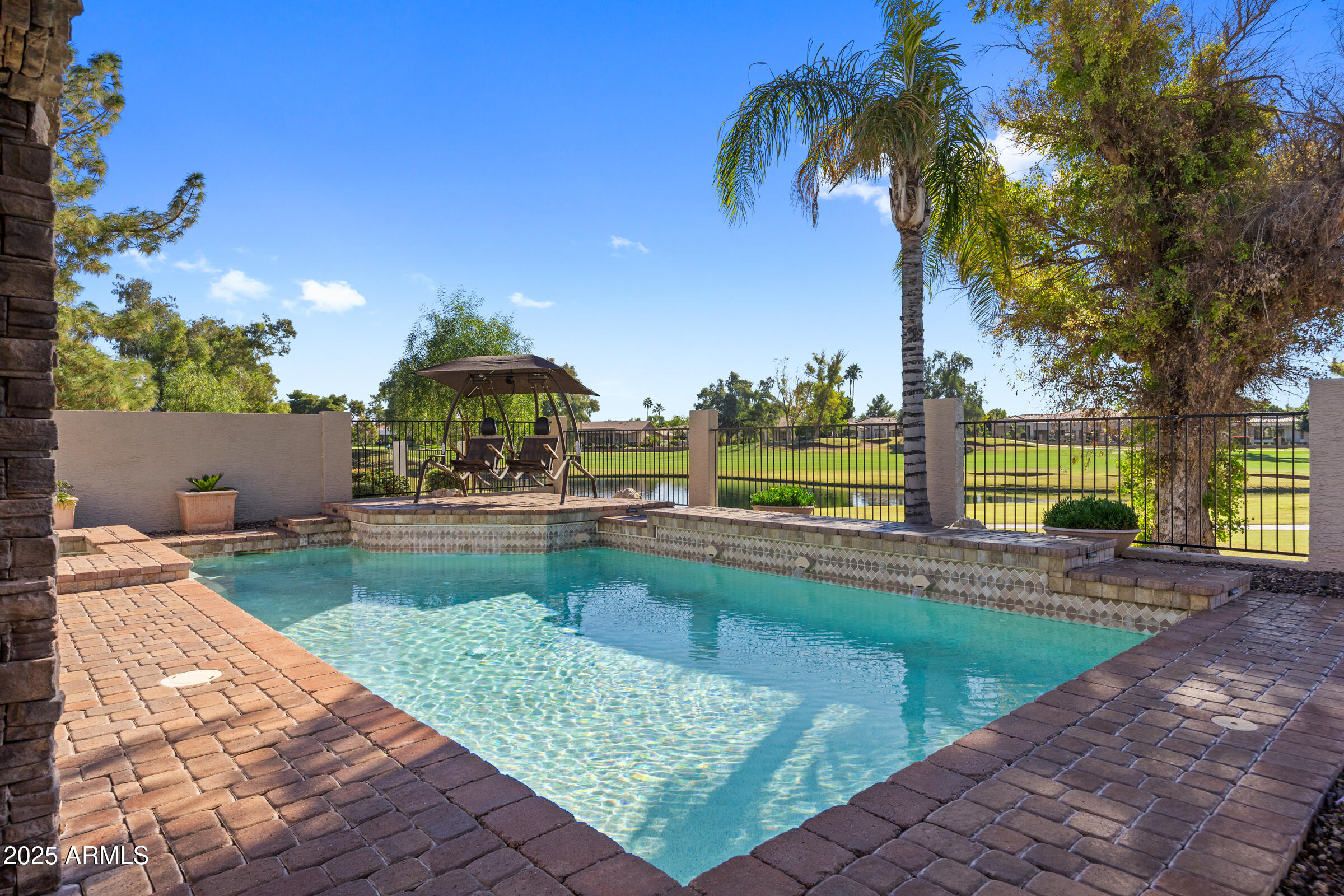 1161 W HONEYSUCKLE Lane