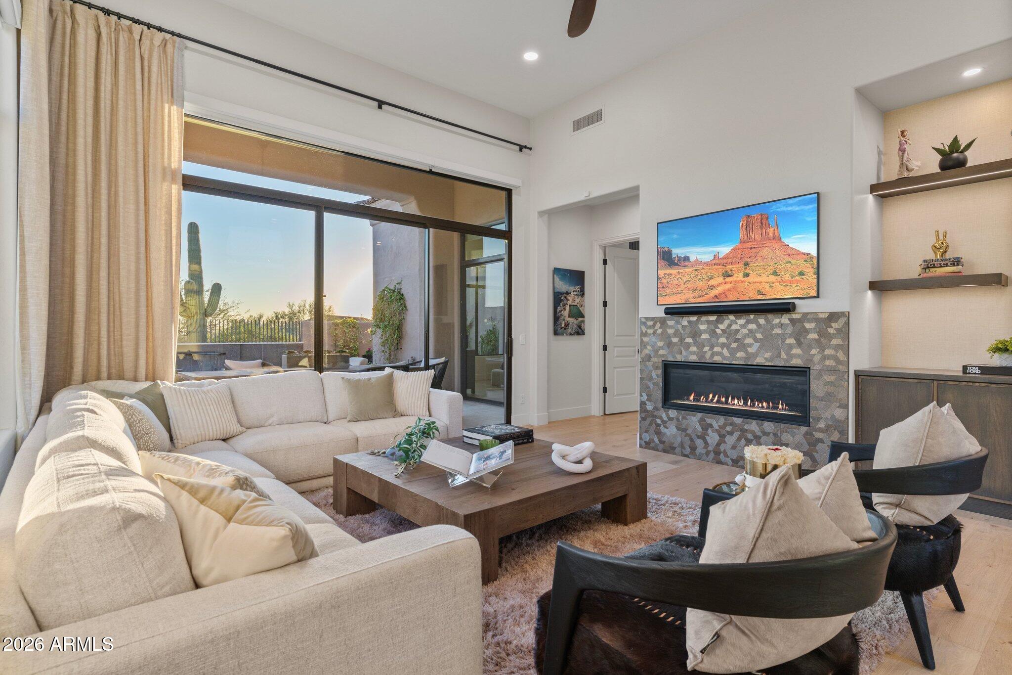 DC RANCH - Residential