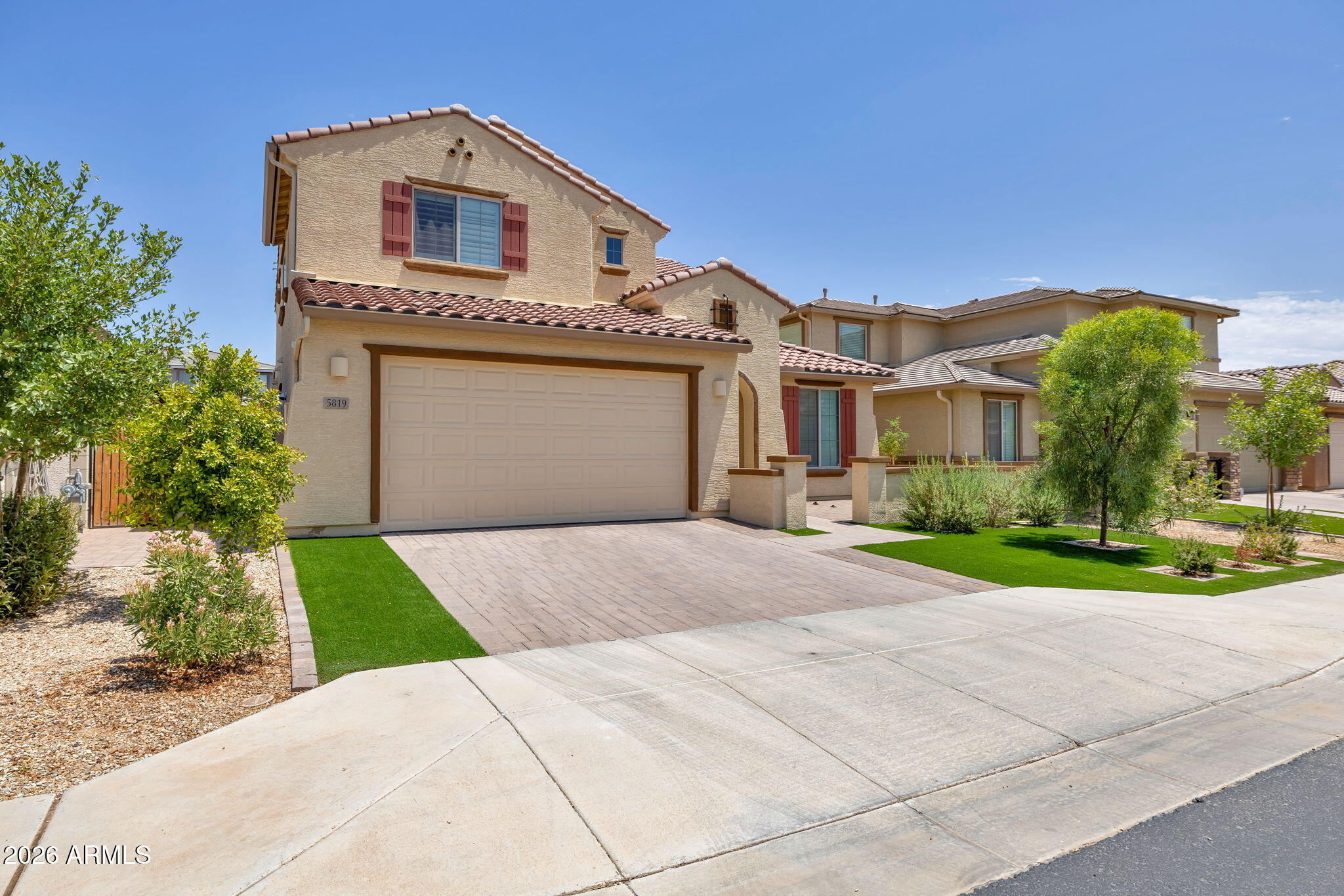 5819 N 88TH Lane