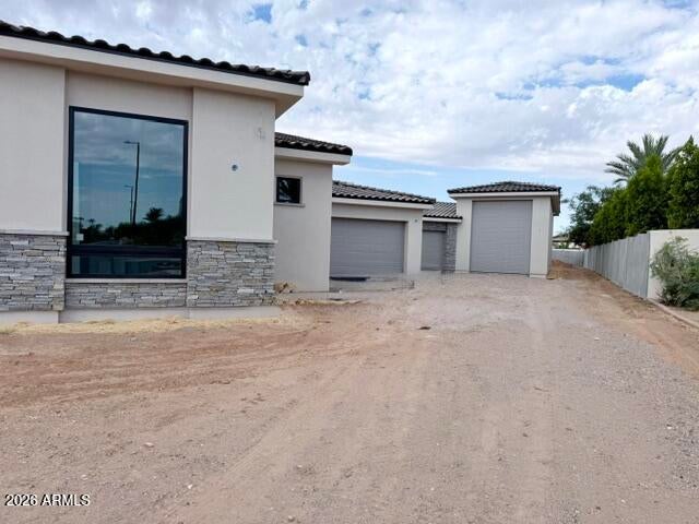 4307 E CAPRICORN Place