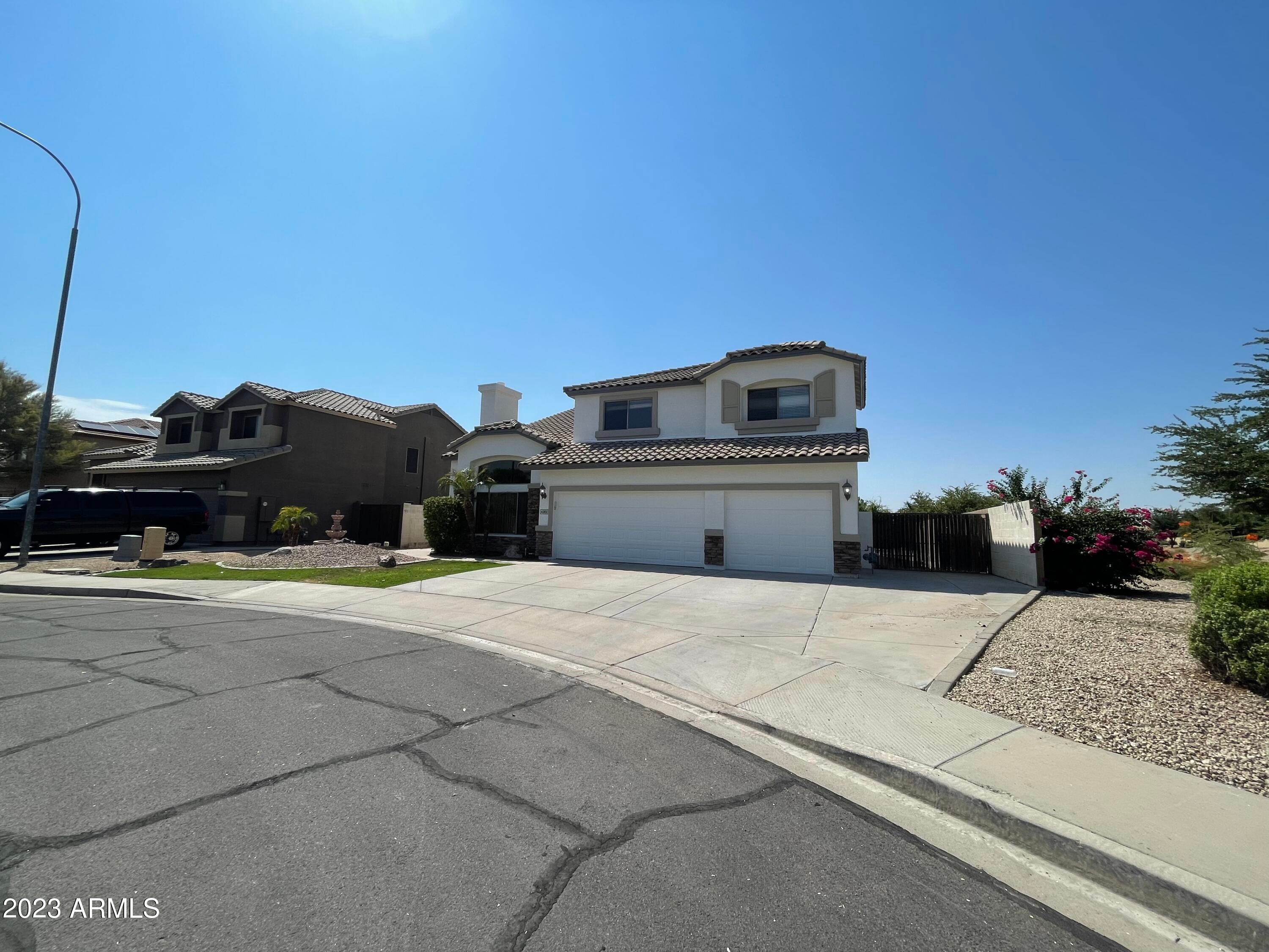 4383 E DESERT SANDS Drive