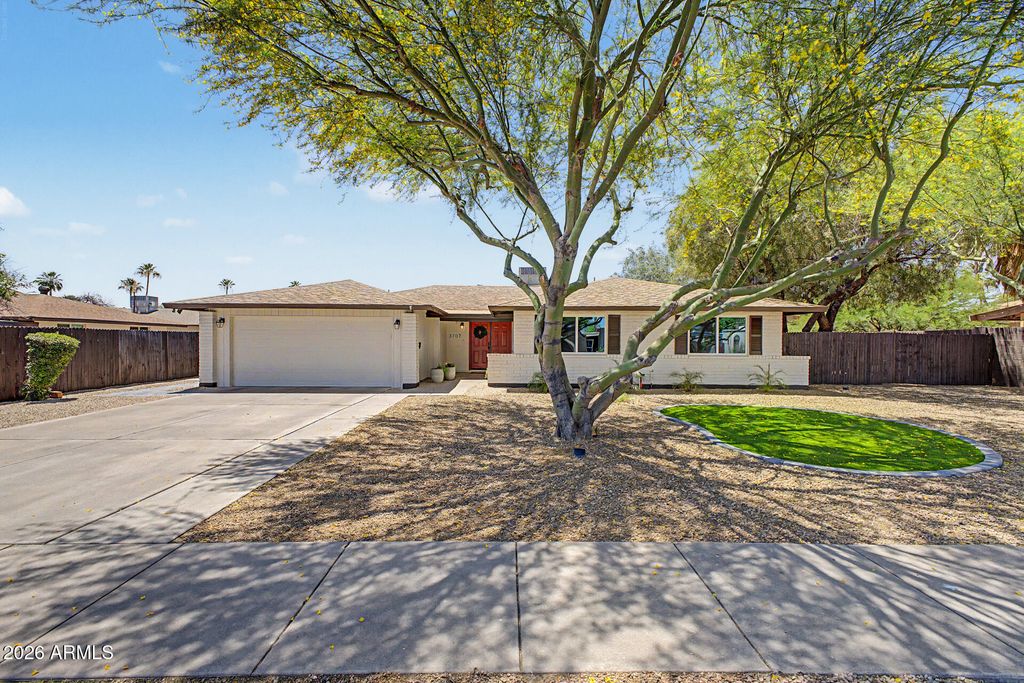 Photo of 3707 E Desert Cove Avenue, Phoenix, AZ 85028 (MLS # 7031431)