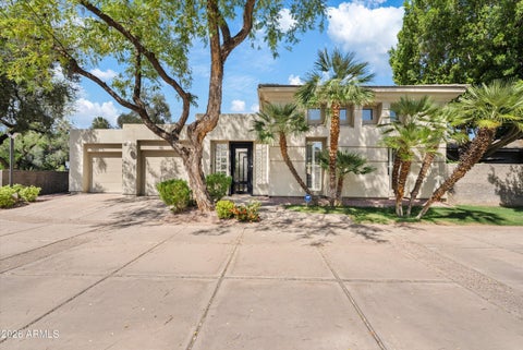 Photo of 6853 N Central Avenue, Phoenix, AZ 85012 (MLS # 7001562)