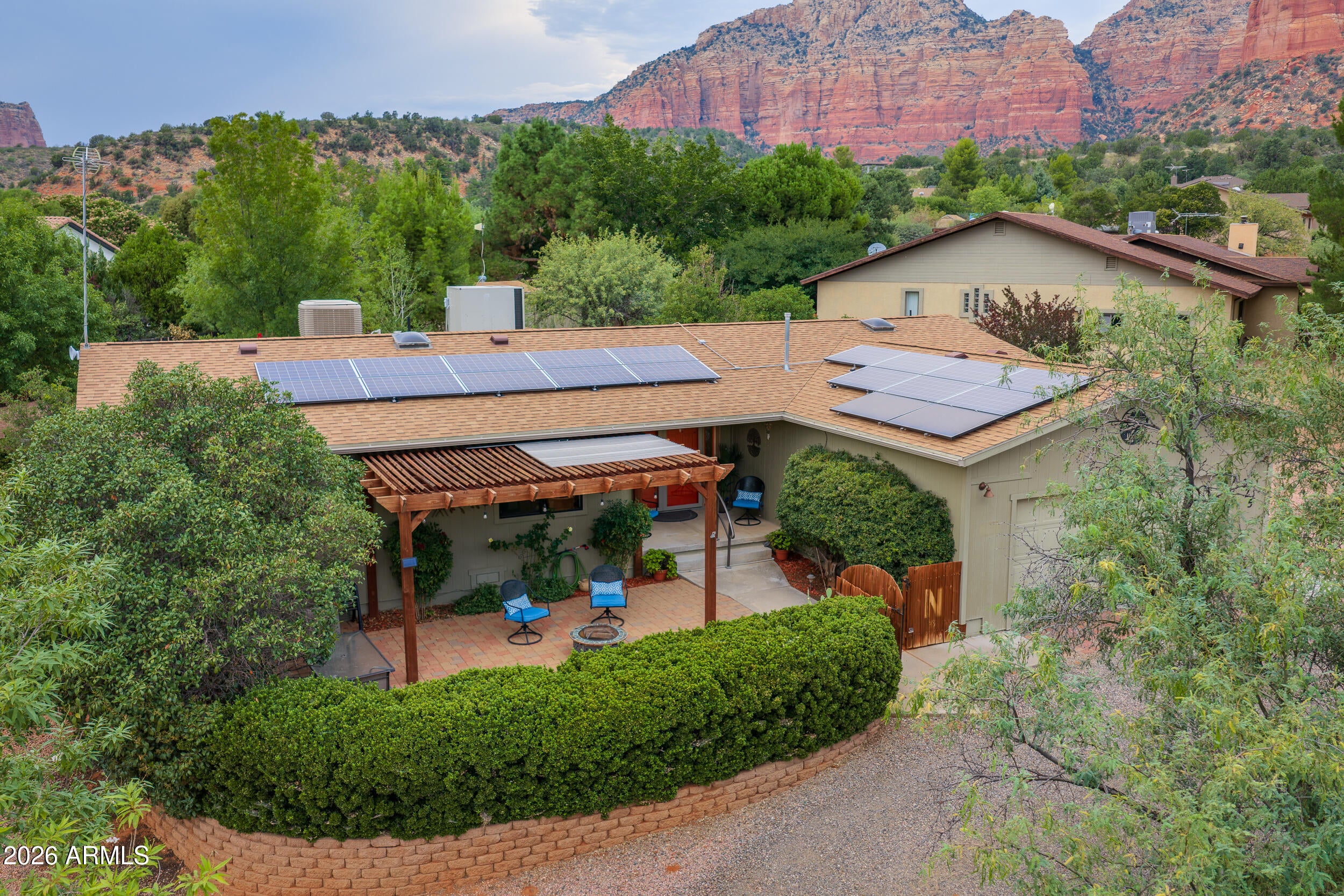 325 RAINTREE Road