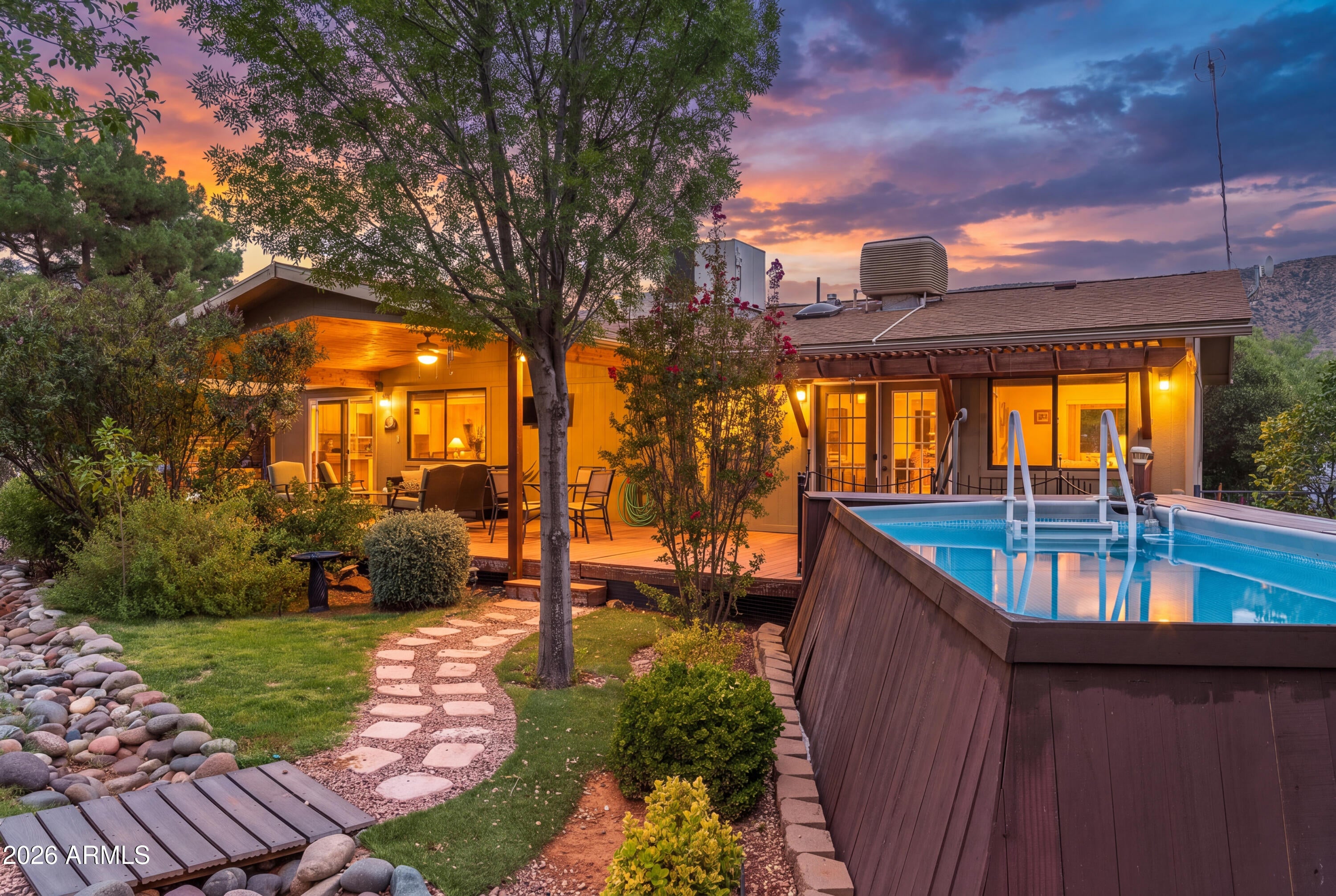 325 RAINTREE Road