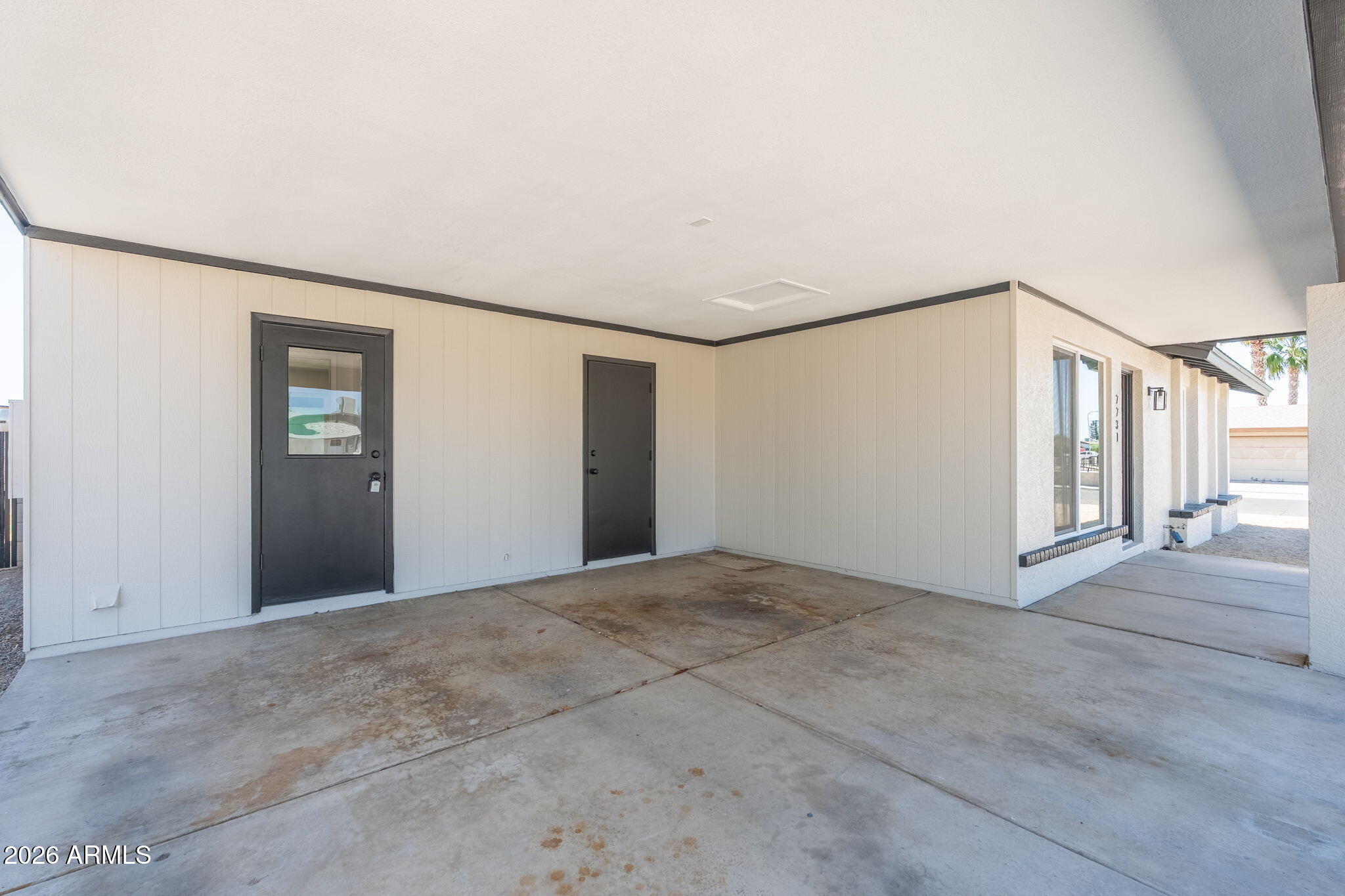 7731 W MULBERRY Drive