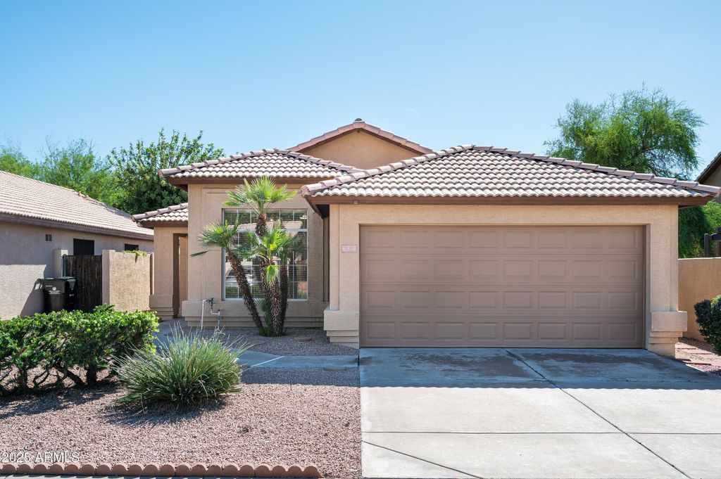 Photo of 239 W Angela Drive, Phoenix, AZ 85023 (MLS # 6934744)