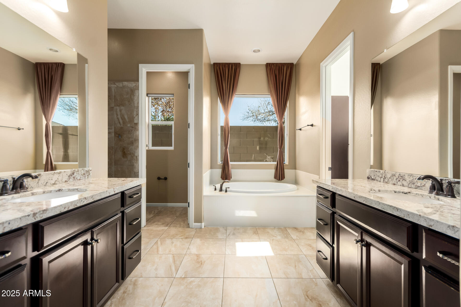 PALM VALLEY PHASE 9 - Residential