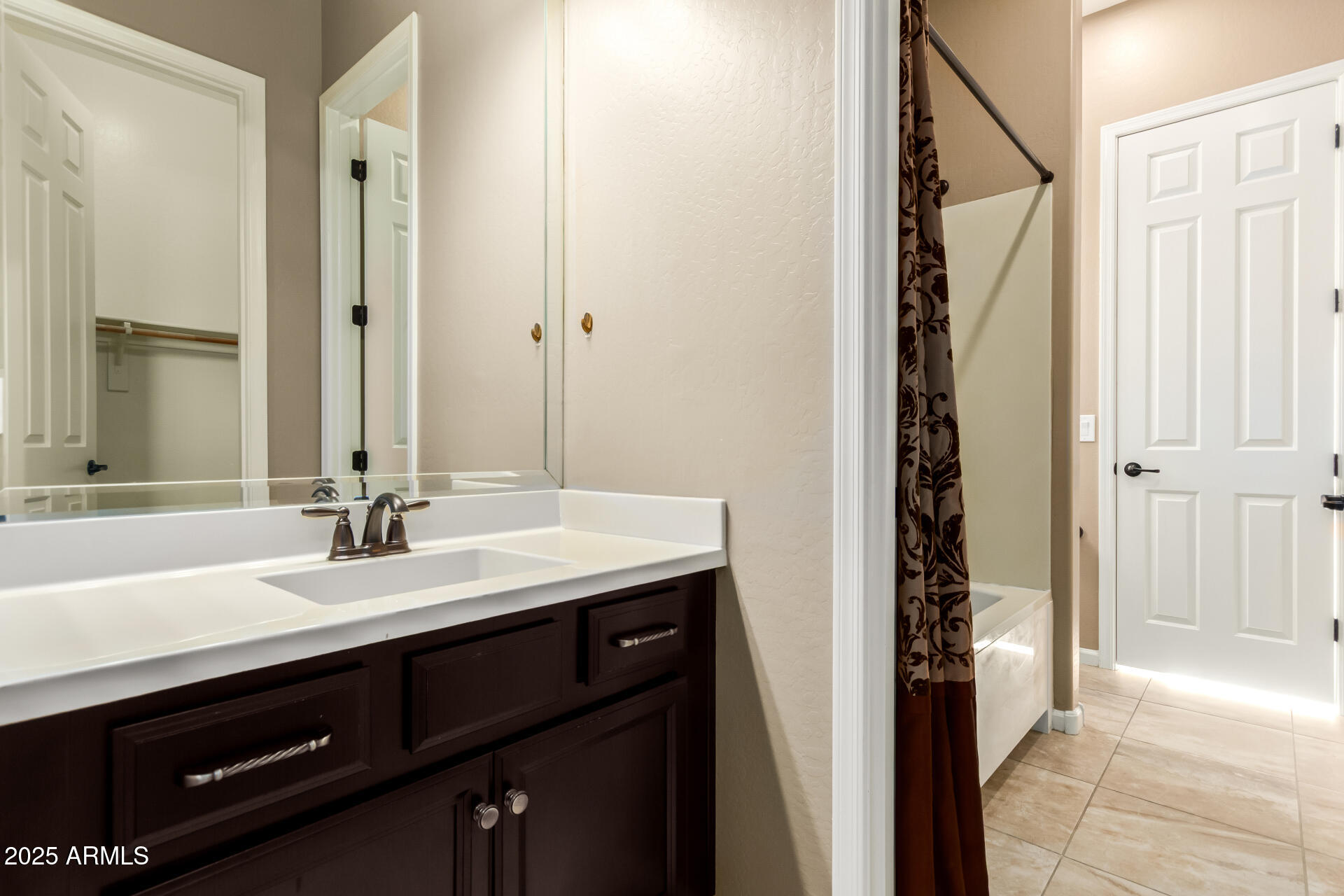 PALM VALLEY PHASE 9 - Residential