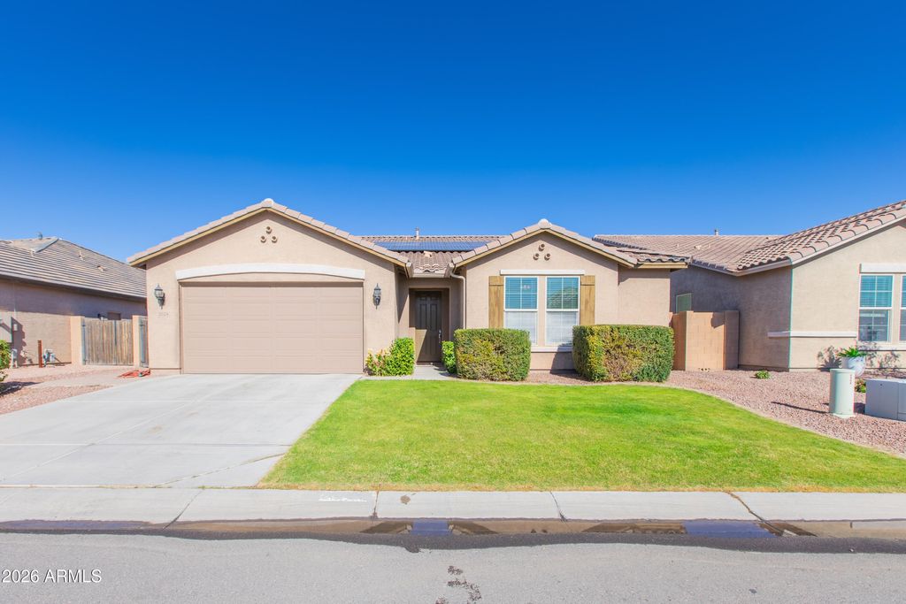 Photo of 2024 W Rains Way, San Tan Valley, AZ 85144 (MLS # 6973603)