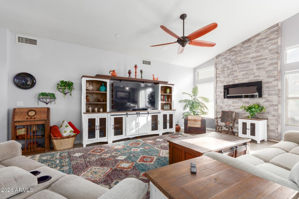 Photo of 21009 N 16th Way, Phoenix, AZ 85024 (MLS # 6975505)