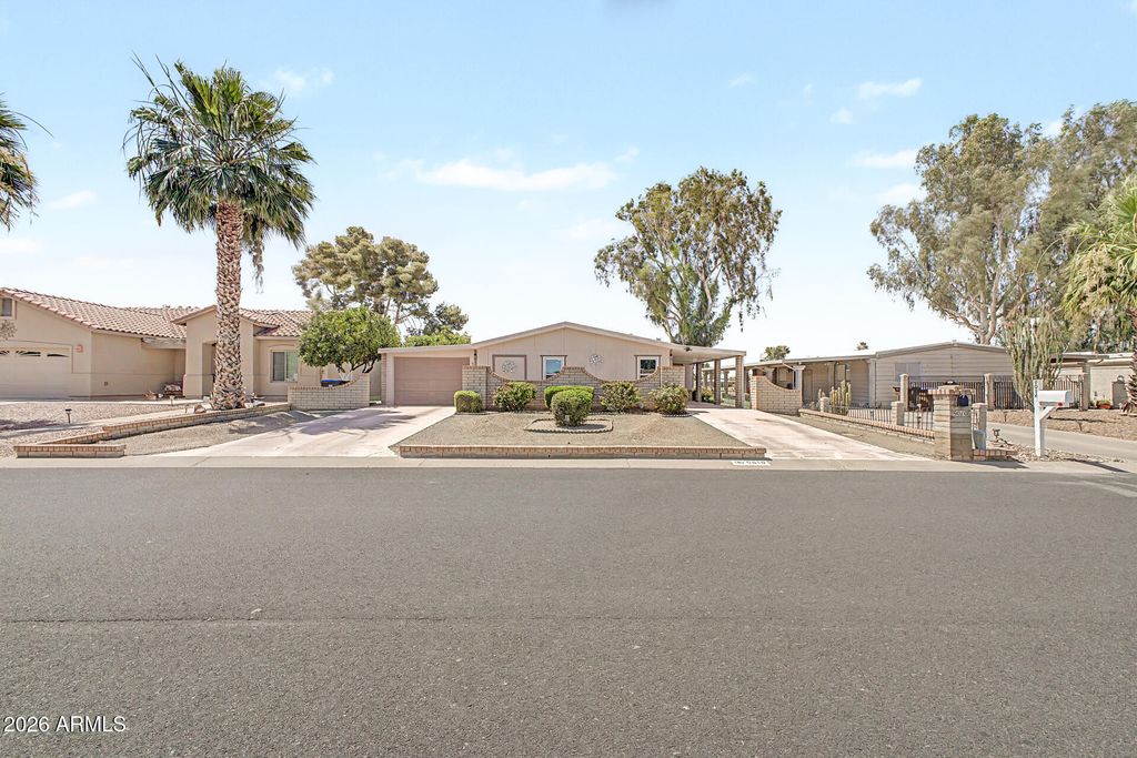 Photo of 9010 E Sun Lakes Boulevard N, Sun Lakes, AZ 85248 (MLS # 7032119)