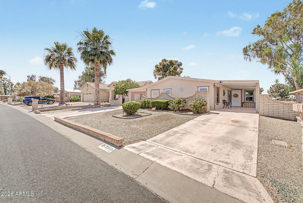 Photo of 9010 E Sun Lakes Boulevard N, Sun Lakes, AZ 85248 (MLS # 7032119)