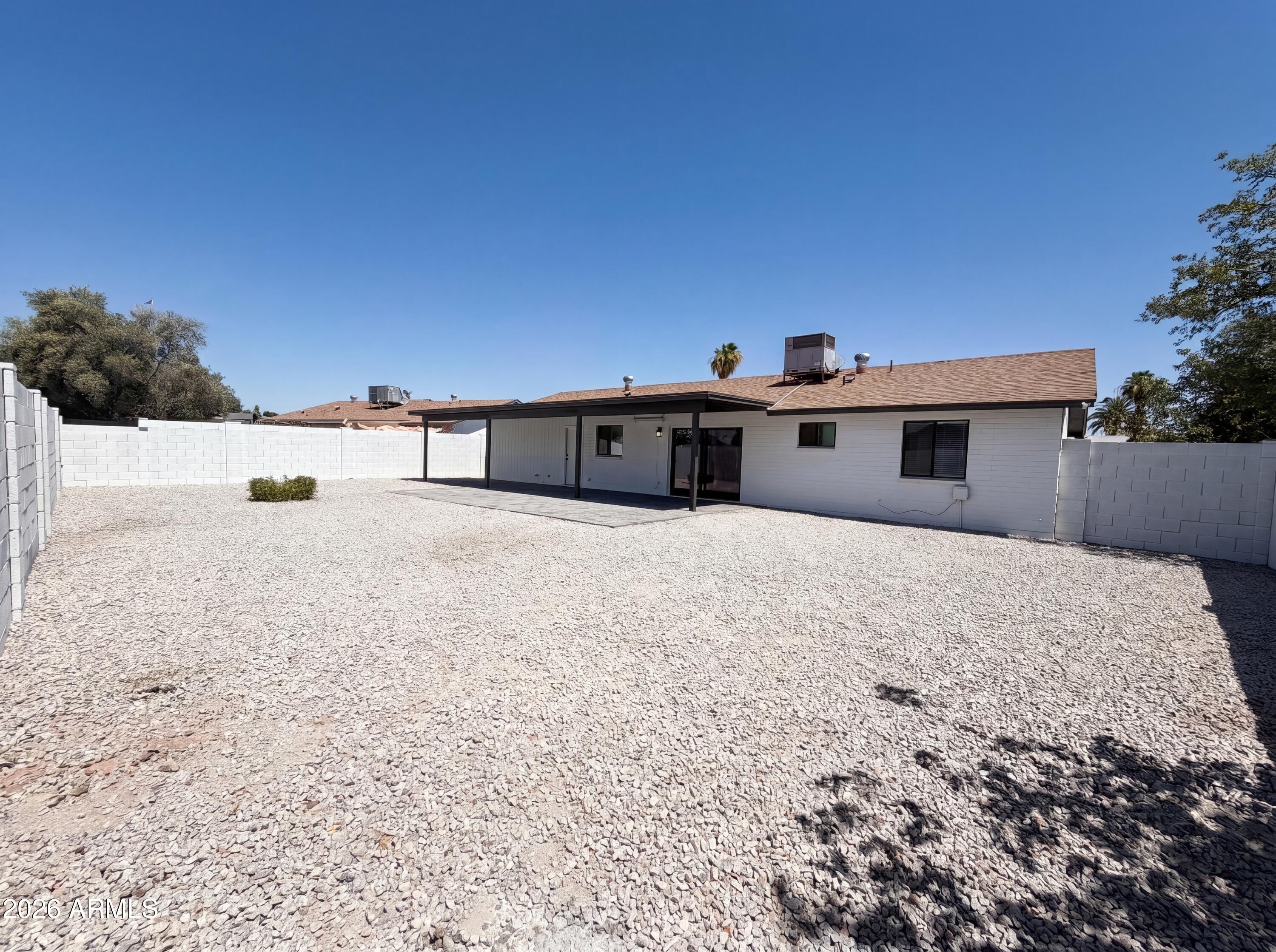 2507 E BUFFALO Street