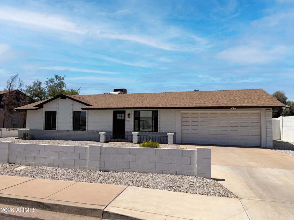 Photo of 2507 E Buffalo Street, Chandler, AZ 85225 (MLS # 7038831)