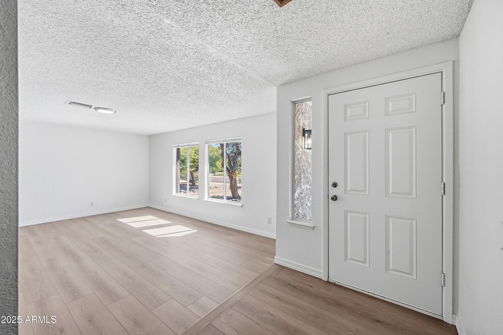 Photo of 1814 E Crocus Drive, Phoenix, AZ 85022 (MLS # 6935785)